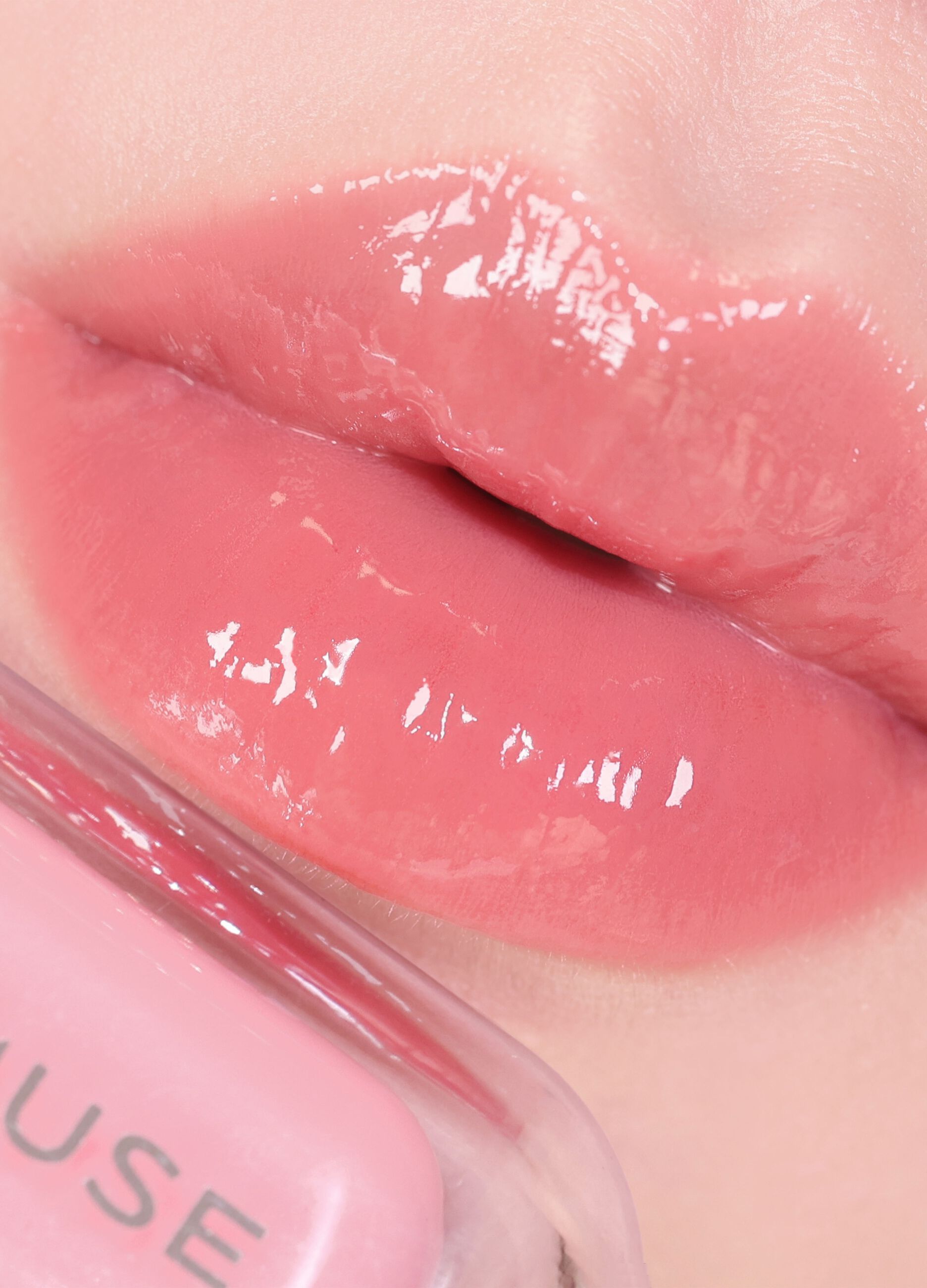 &Chi;&rho;ώ&mu;&alpha; &chi;&epsilon;&iota;&lambda;&iota;ώ&nu; &mu;&epsilon; &phi;&alpha;&nu;&tau;&alpha;&sigma;&tau;&iota;&kappa;ό &gamma;&upsilon;&alpha;&lambda;&iota;&sigma;&tau;&epsilon;&rho;ό &alpha;&pi;&omicron;&tau;έ&lambda;&epsilon;&sigma;&mu;&alpha;. &Zeta;&omega;&nu;&tau;&alpha;&nu;ό &chi;&rho;ώ&mu;&alpha; &kappa;&alpha;&iota; &epsilon;&nu;&upsilon;&delta;&alpha;&tau;&omega;&mu;έ&nu;&alpha; &chi;&epsilon;ί&lambda;&eta; &gamma;&iota;&alpha; 12 ώ&rho;&epsilon;&sigmaf;