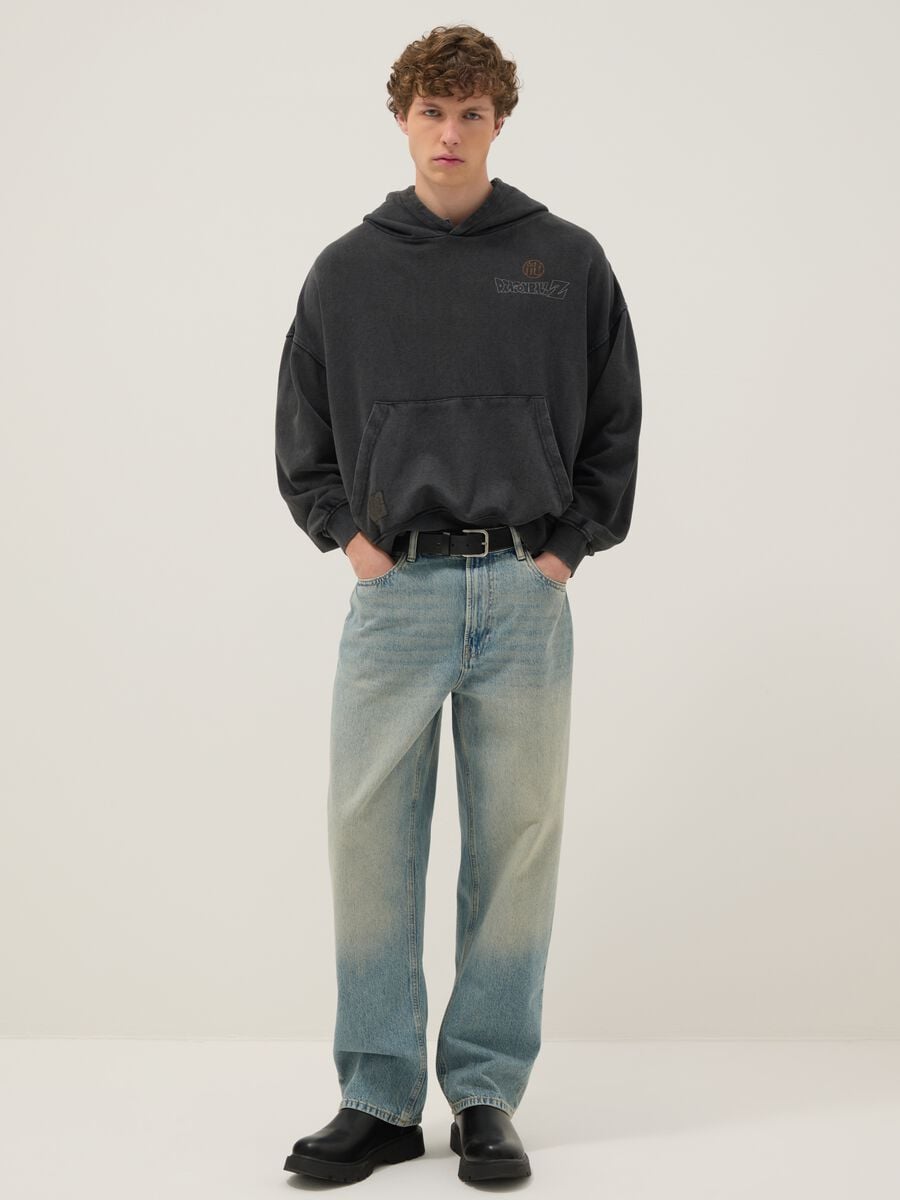 Grauer Oversize-Hoodie aus Baumwollmix mit Dragon-Ball-Print_1