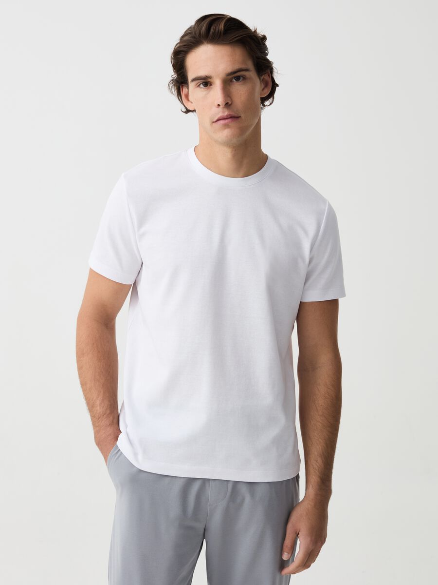 Regular-fit T-shirt with round neck_0