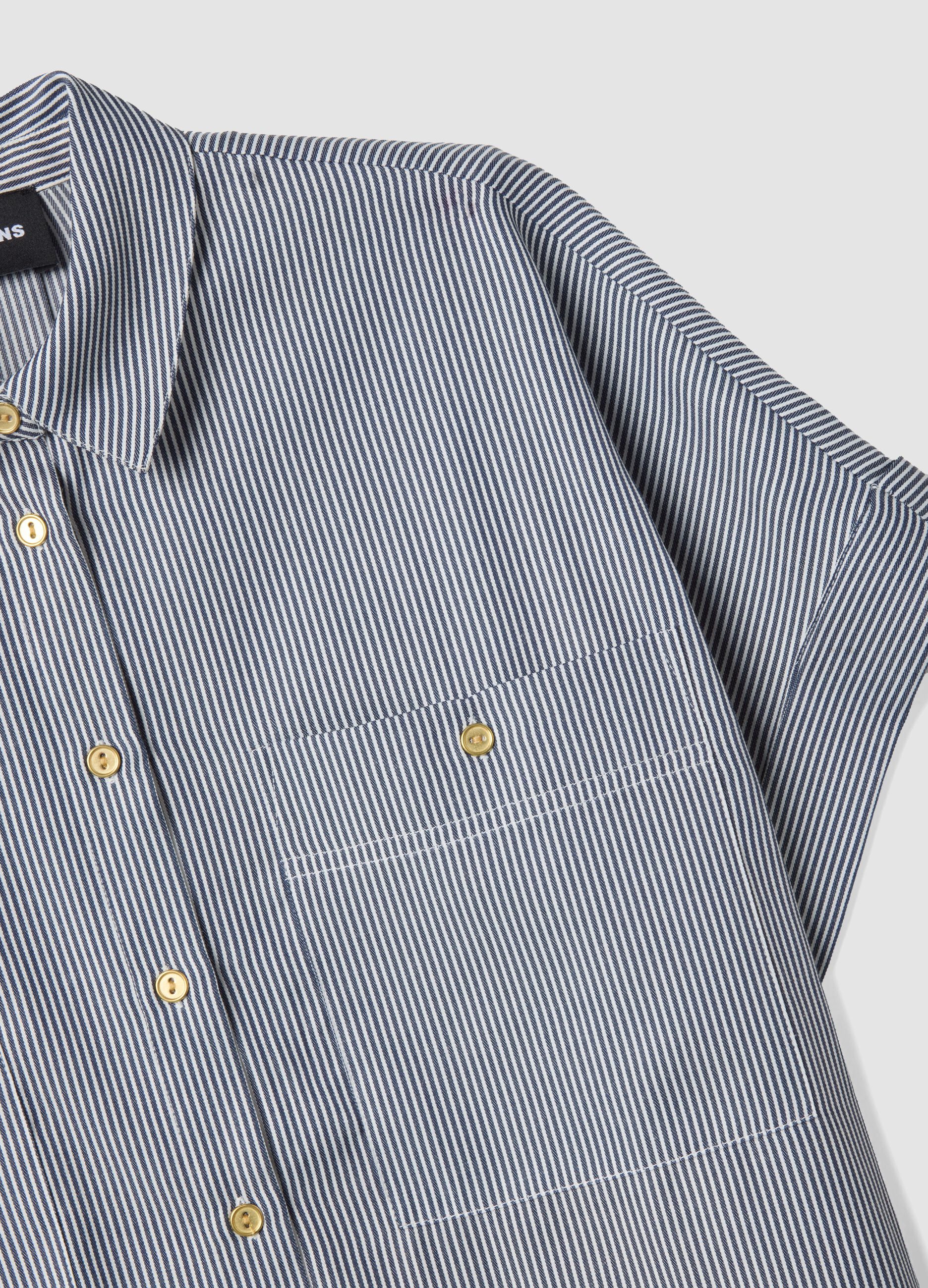 Blue striped short-sleeve shirt