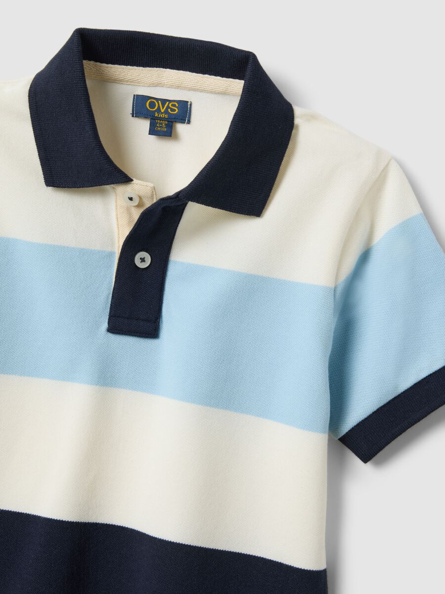 Polo in cotone elasticizzato a righe multicolor da bambino regular fit_3