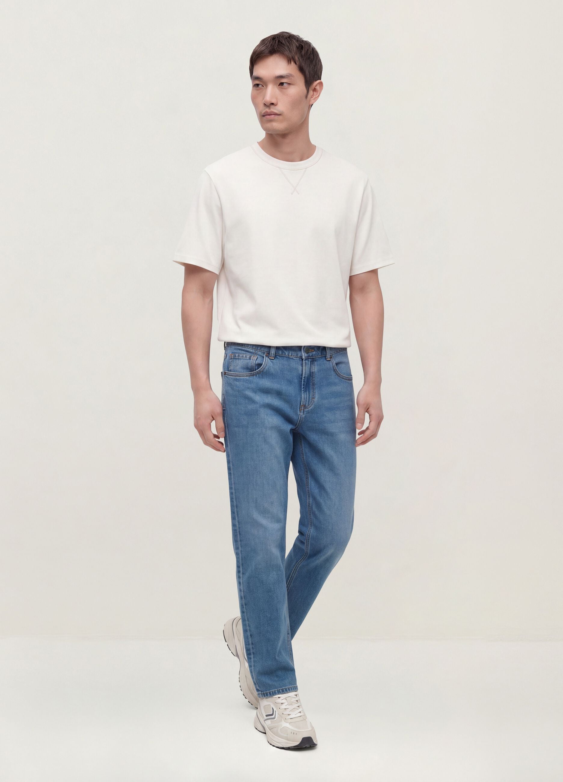 &Alpha;&nu;&omicron;&iota;&chi;&tau;ό &gamma;&alpha;&lambda;ά&zeta;&iota;&omicron; &tau;&zeta;&iota;&nu; denim &alpha;&pi;ό &mu;&epsilon;ί&gamma;&mu;&alpha; &beta;&alpha;&mu;&beta;&alpha;&kappa;&iota;&omicron;ύ &kappa;&alpha;&iota; &beta;&iota;&sigma;&kappa;ό&zeta;&eta;&sigmaf;, regular fit