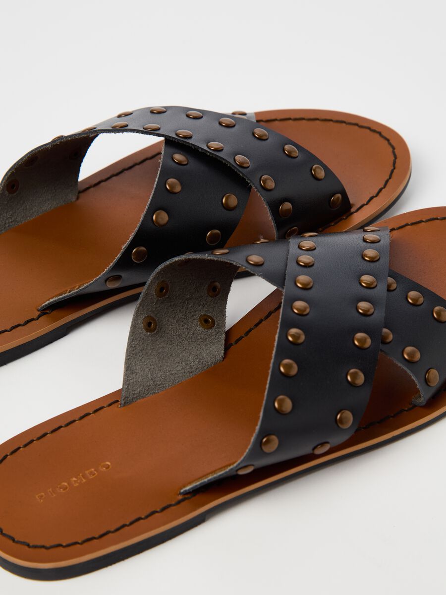 Leather sandals with studs_2
