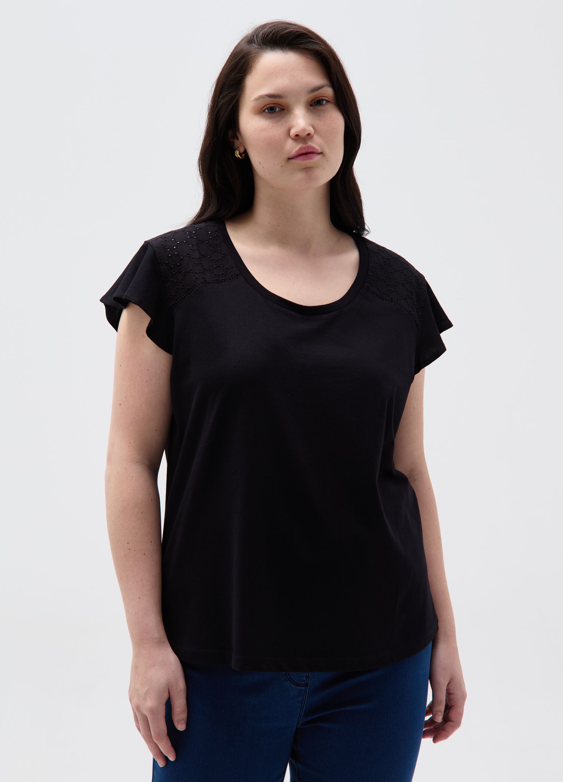 Curvy T-shirt with broderie anglaise insert