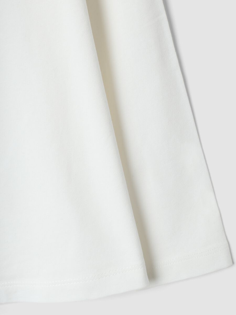 T-shirt bianca in cotone organico elasticizzato girocollo_3