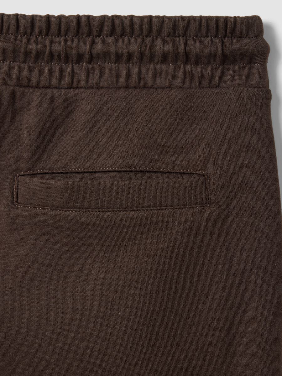 Braune Regular-Fit-Shorts aus Baumwollmischung mit Tunnelzug_5