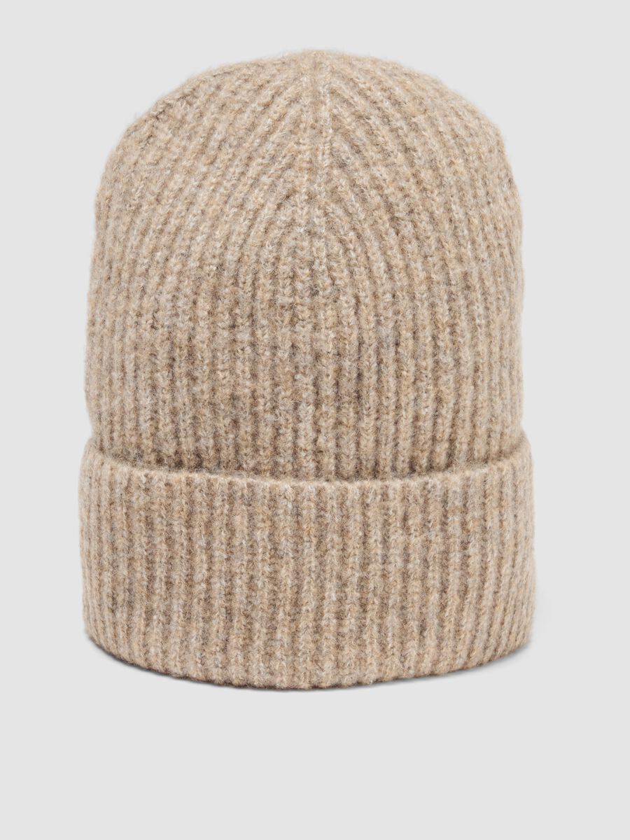 Beige gerippte Beanie aus elastischer Wolle_2