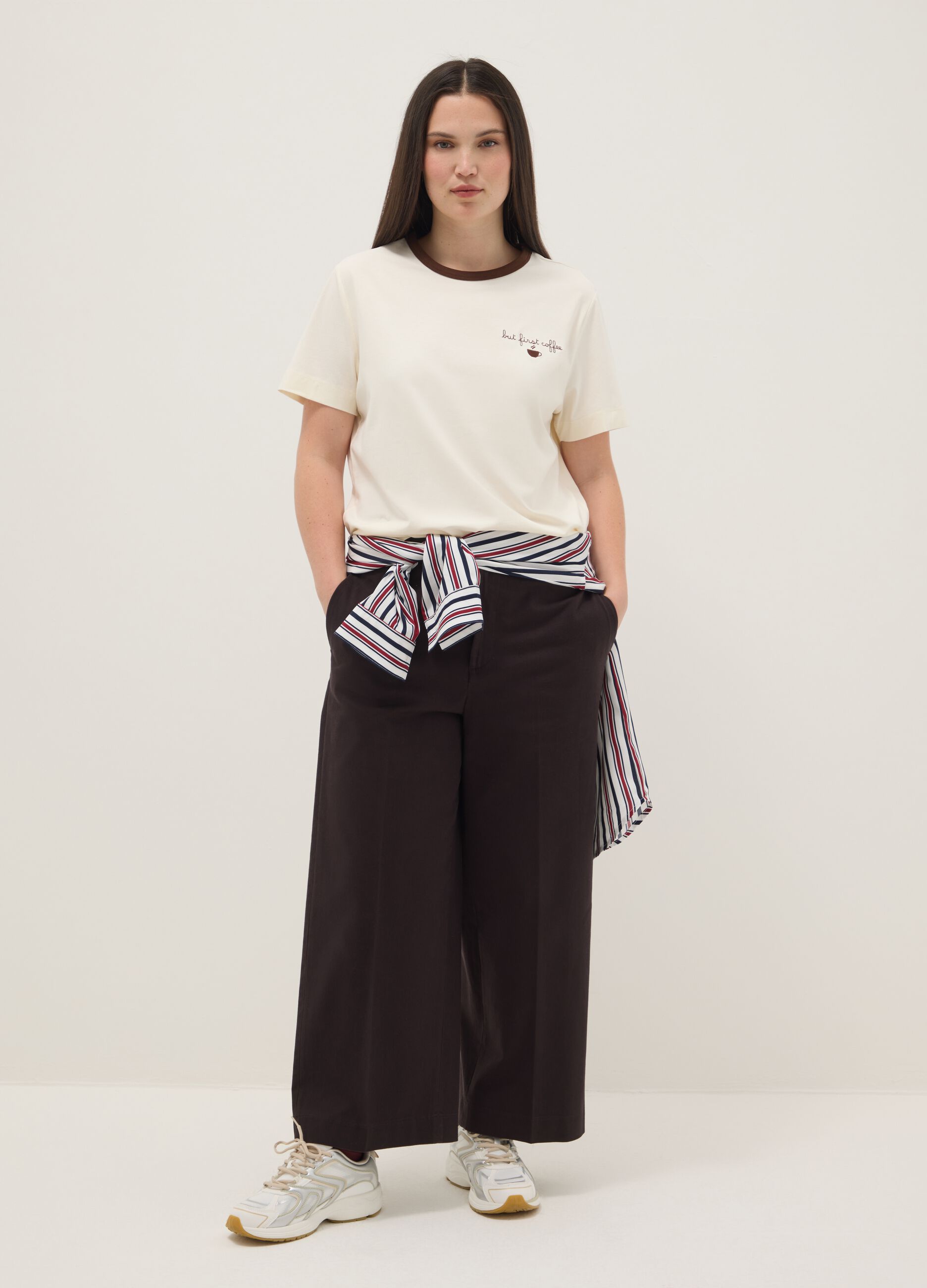 White stretch cotton regular fit T-shirt with embroidered coffee