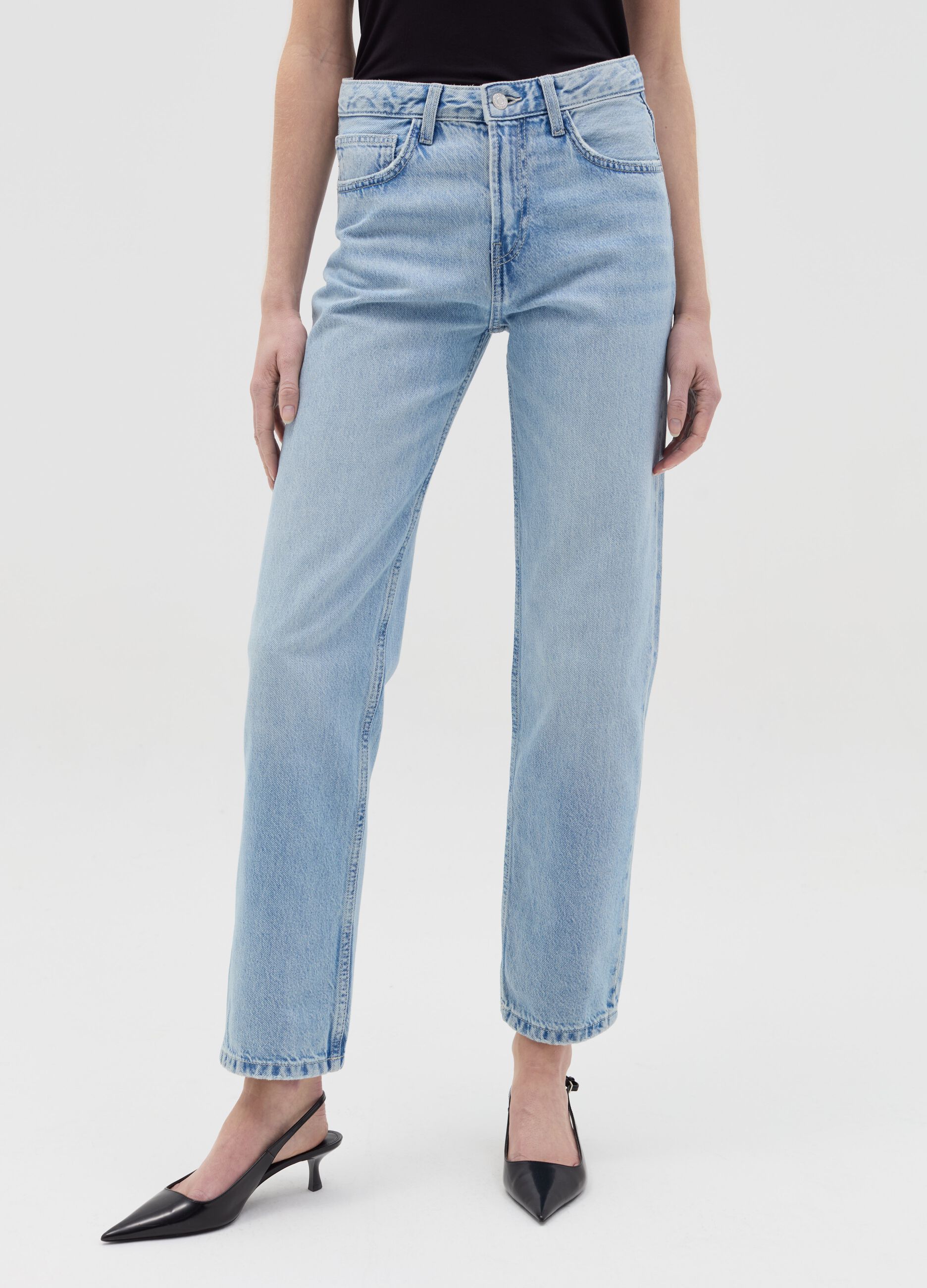 Five-pocket,straight-fit jeans