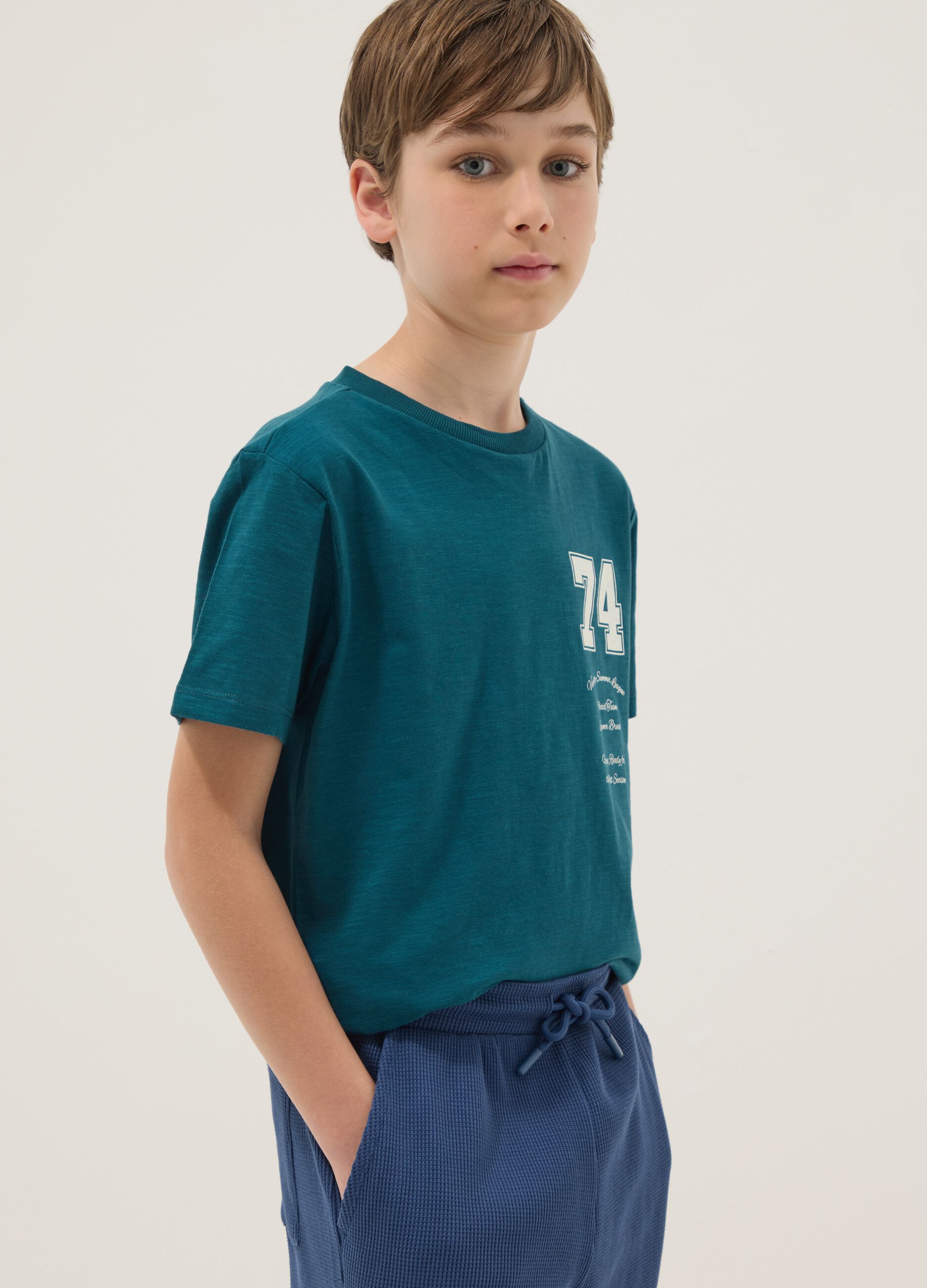 Multicoloured pure cotton regular-fit T-shirt and shorts set for boys