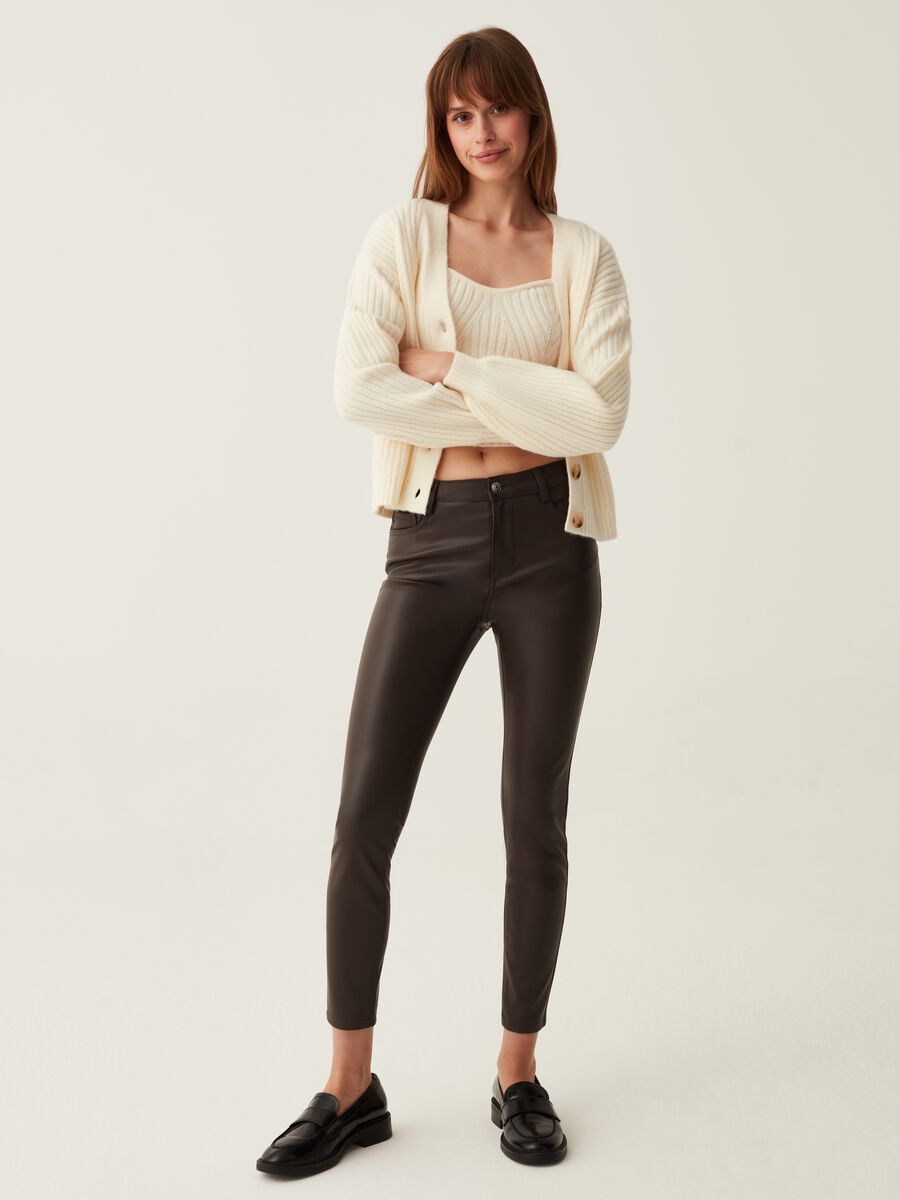 Cropped skinny-fit shiny-effect trousers_0