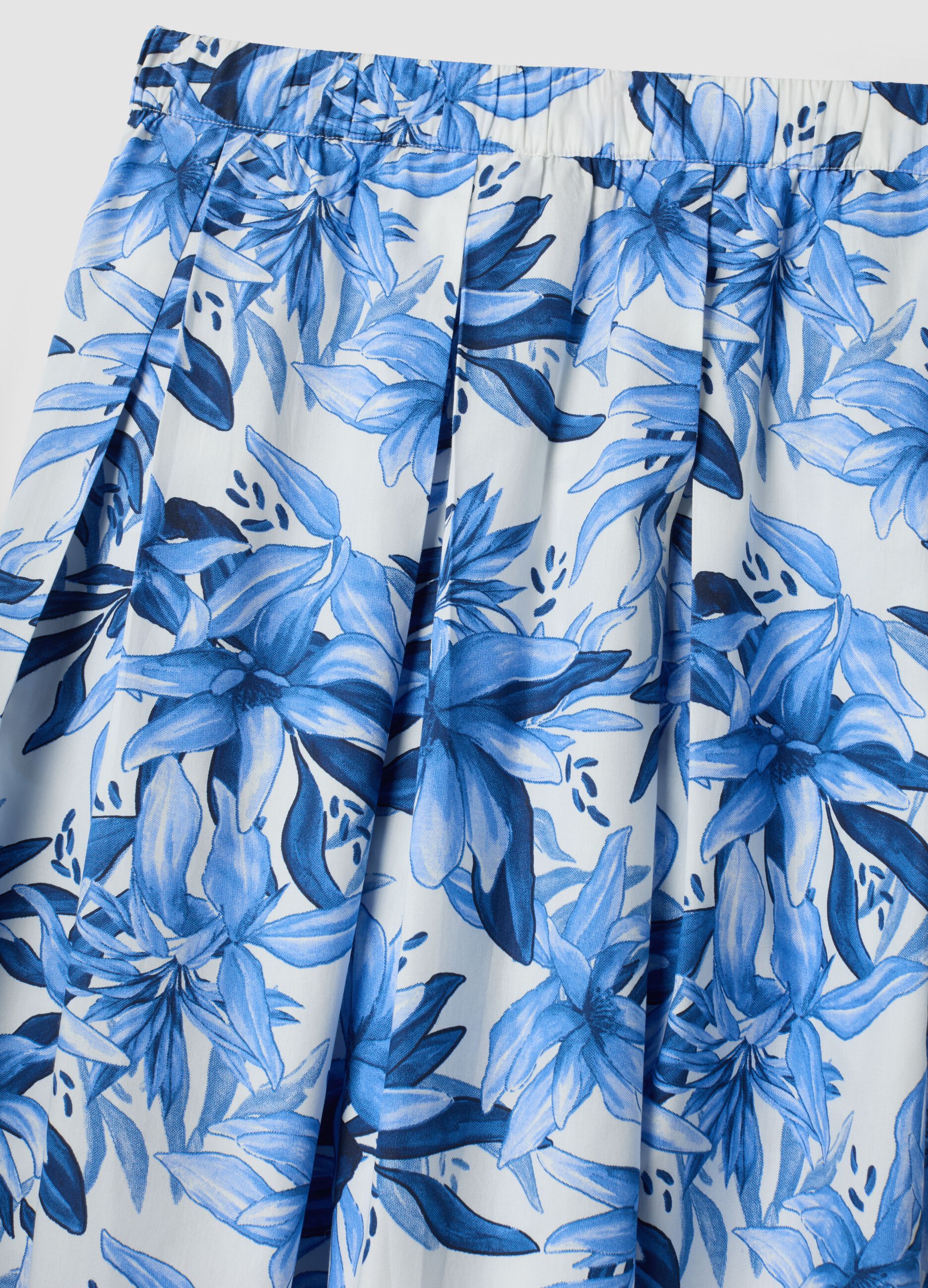 &Mu;ί&nu;&tau;&iota; &mu;&pi;&lambda;&epsilon; &kappa;&alpha;&iota; &lambda;&epsilon;&upsilon;&kappa;ή &phi;&omicron;ύ&sigma;&tau;&alpha; &alpha;&pi;ό 100% &beta;&alpha;&mu;&beta;ά&kappa;&iota; &mu;&epsilon; &phi;&lambda;&omicron;&rho;ά&lambda; &sigma;&chi;έ&delta;&iota;&omicron;