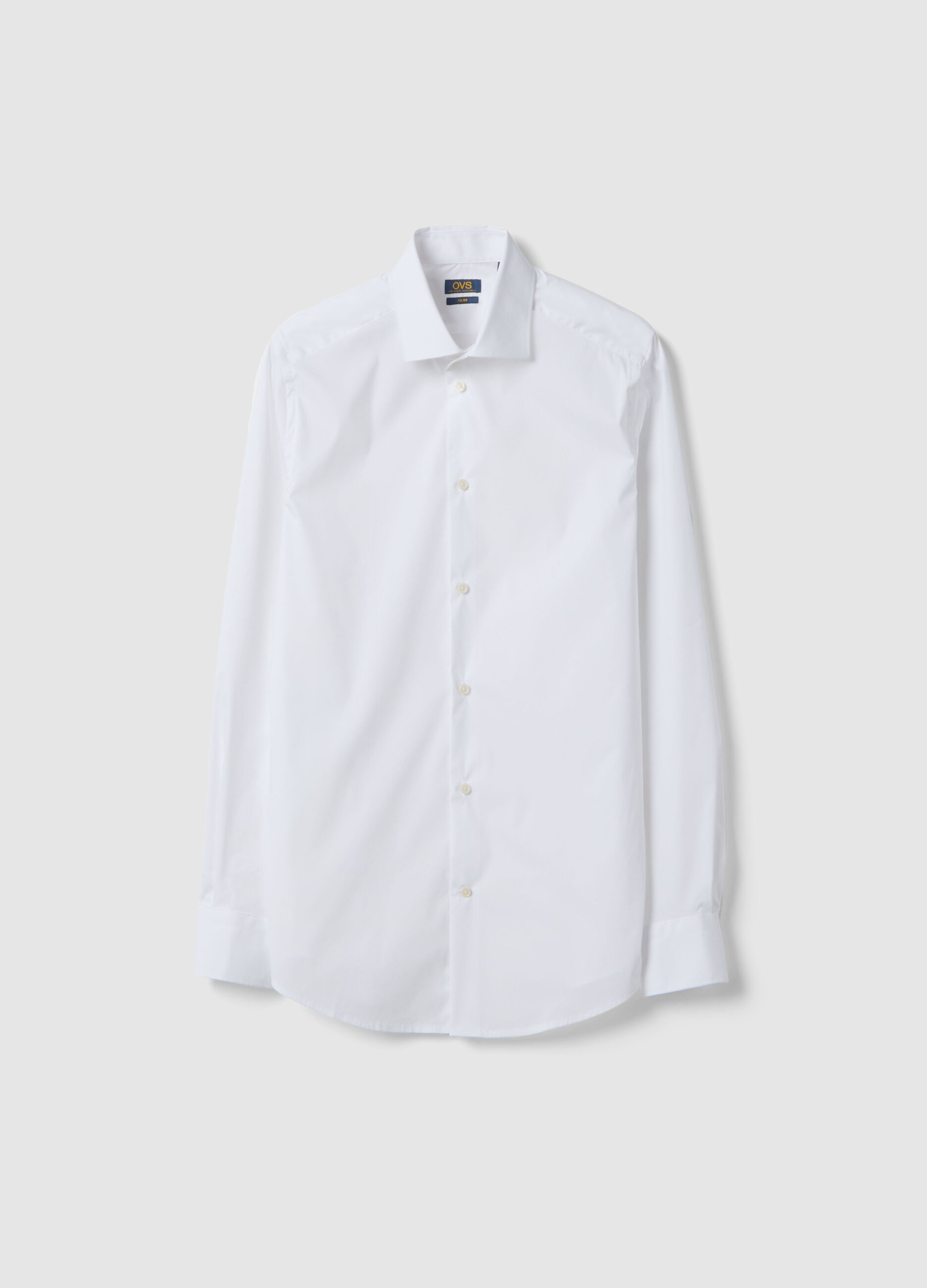 Camisa branca slim fit de algod&atilde;o el&aacute;stico com colarinho cl&aacute;ssico