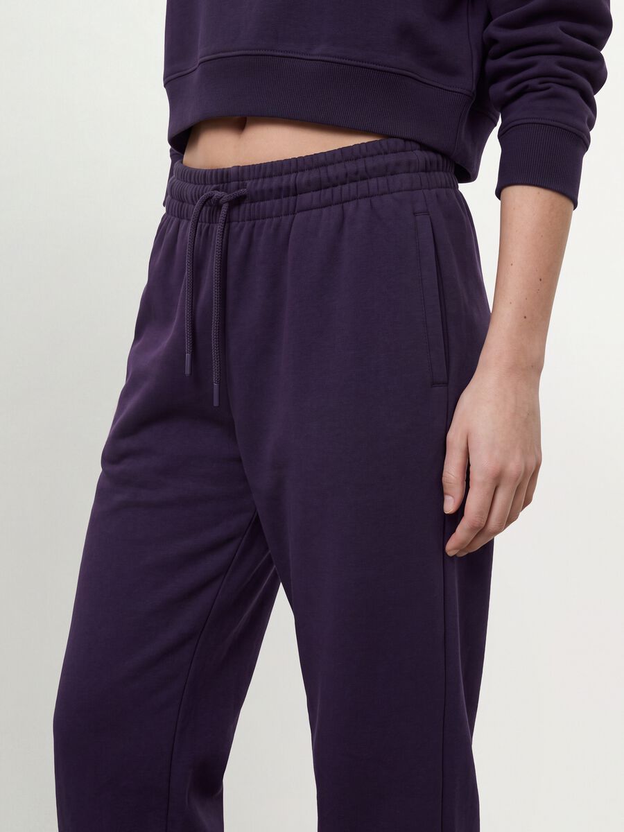 &Mu;&omega;&beta; jogger &pi;&alpha;&nu;&tau;&epsilon;&lambda;ό&nu;&iota; &alpha;&pi;ό &beta;&alpha;&mu;&beta;&alpha;&kappa;&epsilon;&rho;ό &mu;&epsilon;ί&gamma;&mu;&alpha; &mu;&epsilon; &epsilon;&lambda;&alpha;&sigma;&tau;&iota;&kappa;ή &mu;έ&sigma;&eta;, regular &epsilon;&phi;&alpha;&rho;&mu;&omicron;&gamma;ή_3