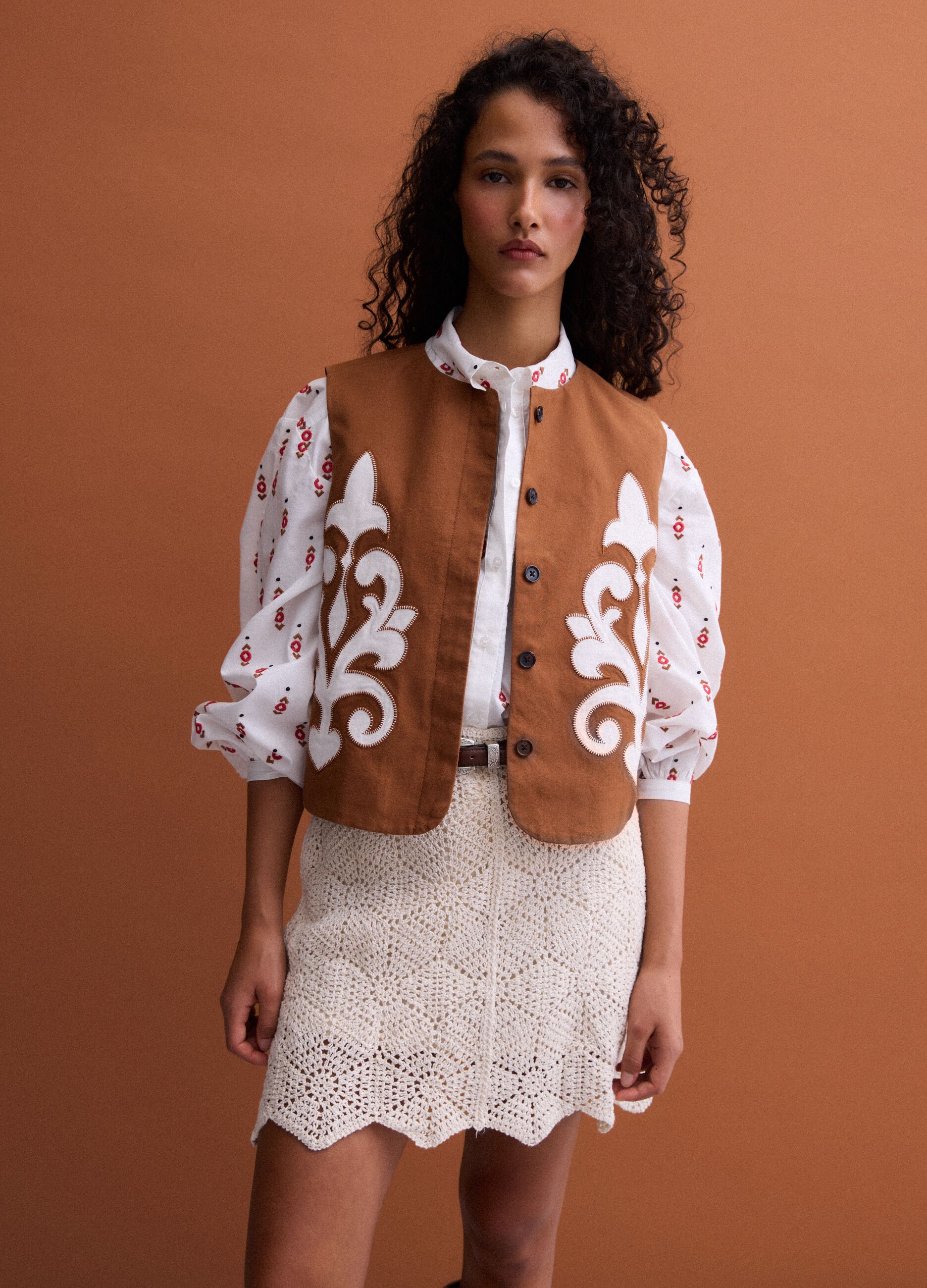 Brown linen and lyocell-blend gilet with applied embroidery