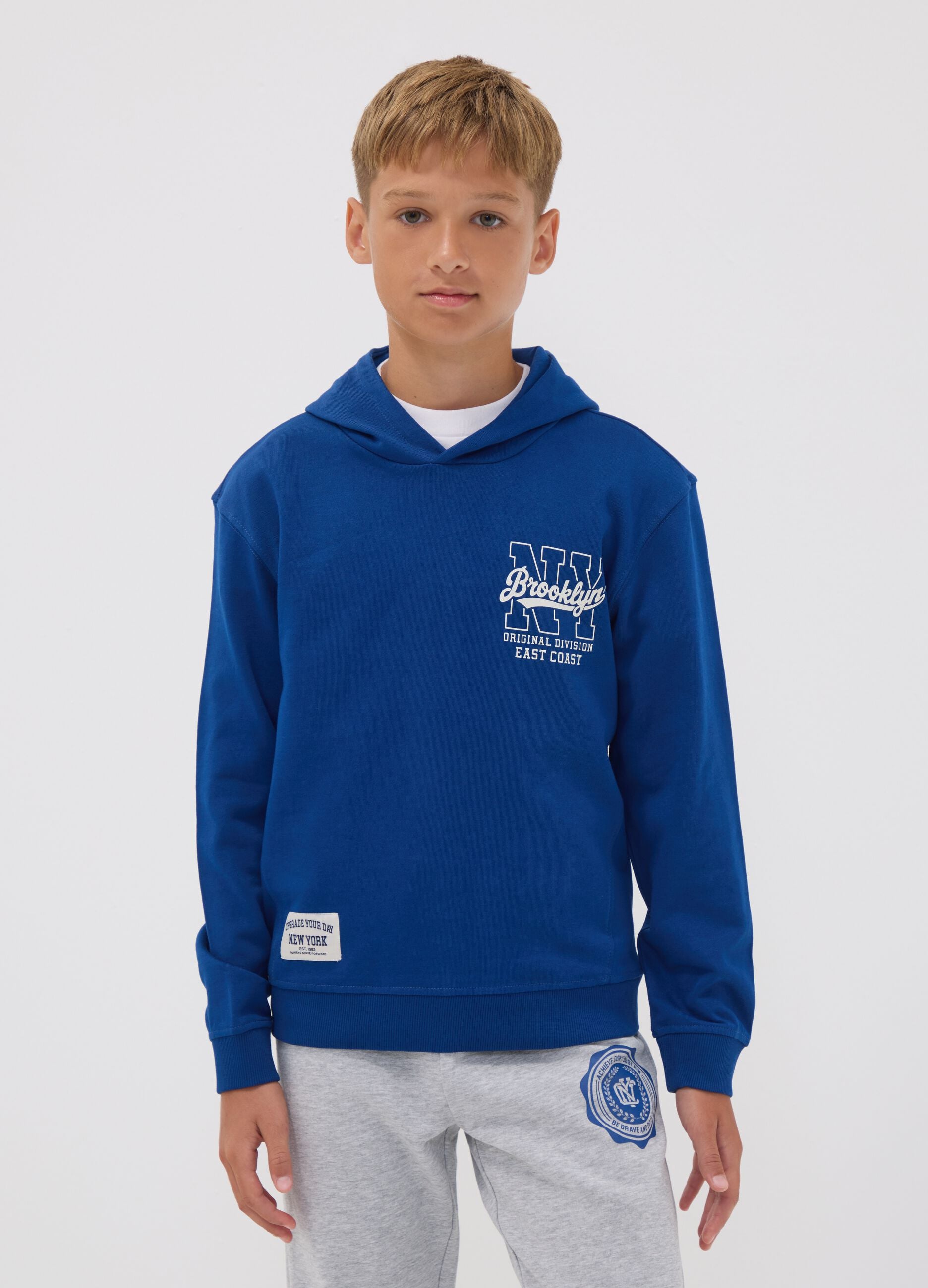 Blue pure cotton hoodie with print for boys