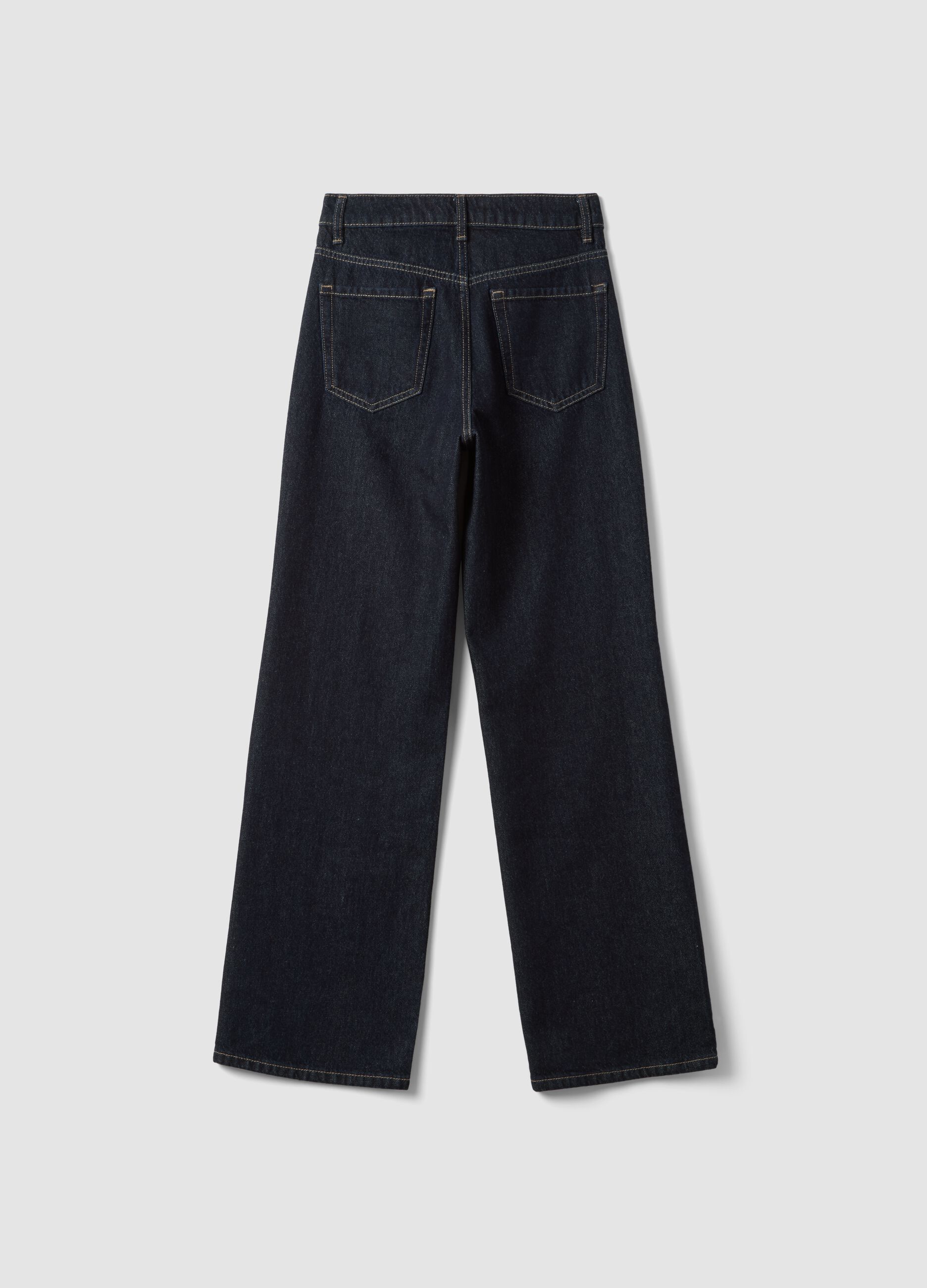 Jeans denim azuis em algod&atilde;o puro, wide leg e cintura subida