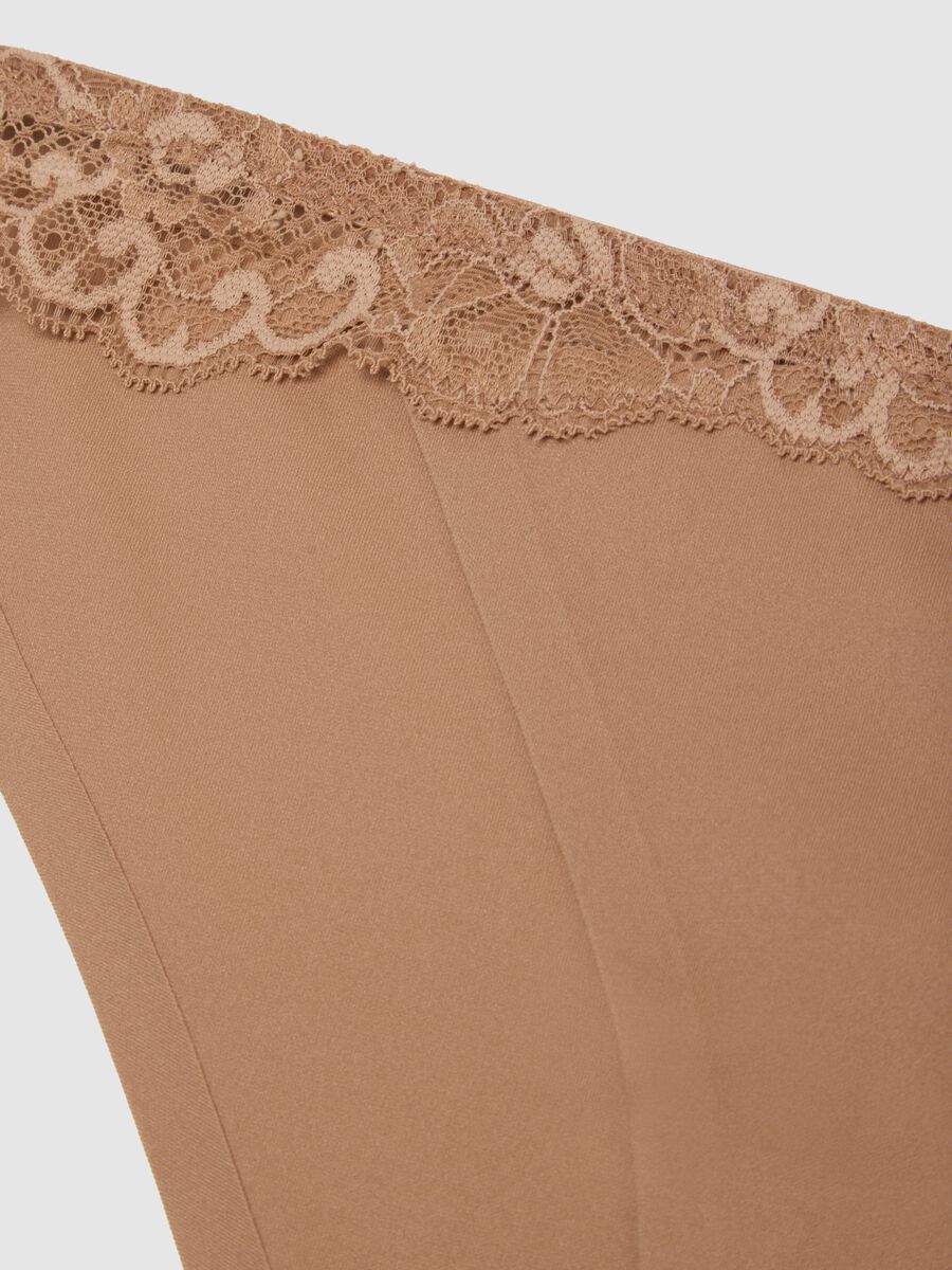 Beige microfibre regular fit briefs with lace details_1