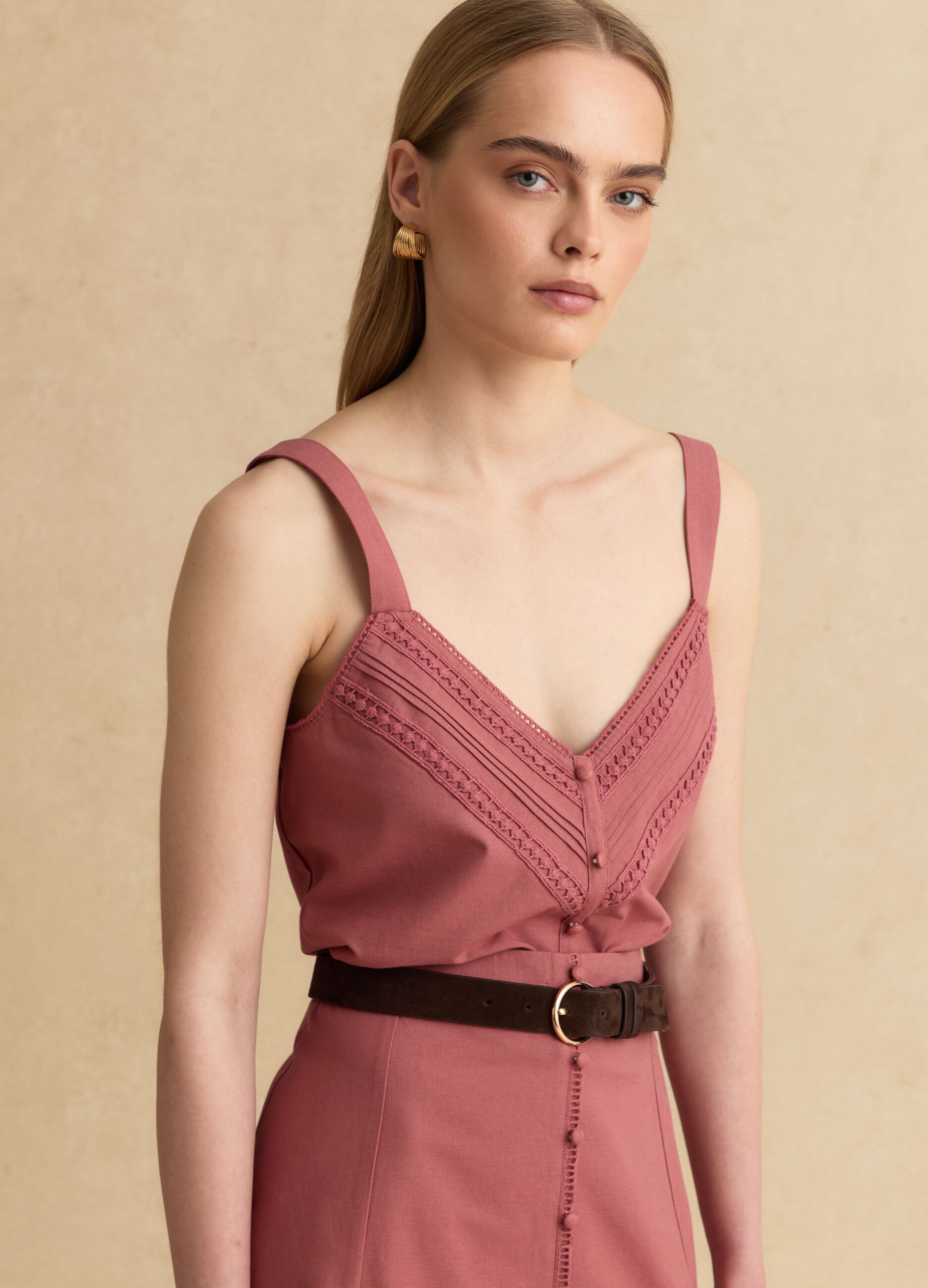 Pink regular fit cotton-linen blend top with lace details