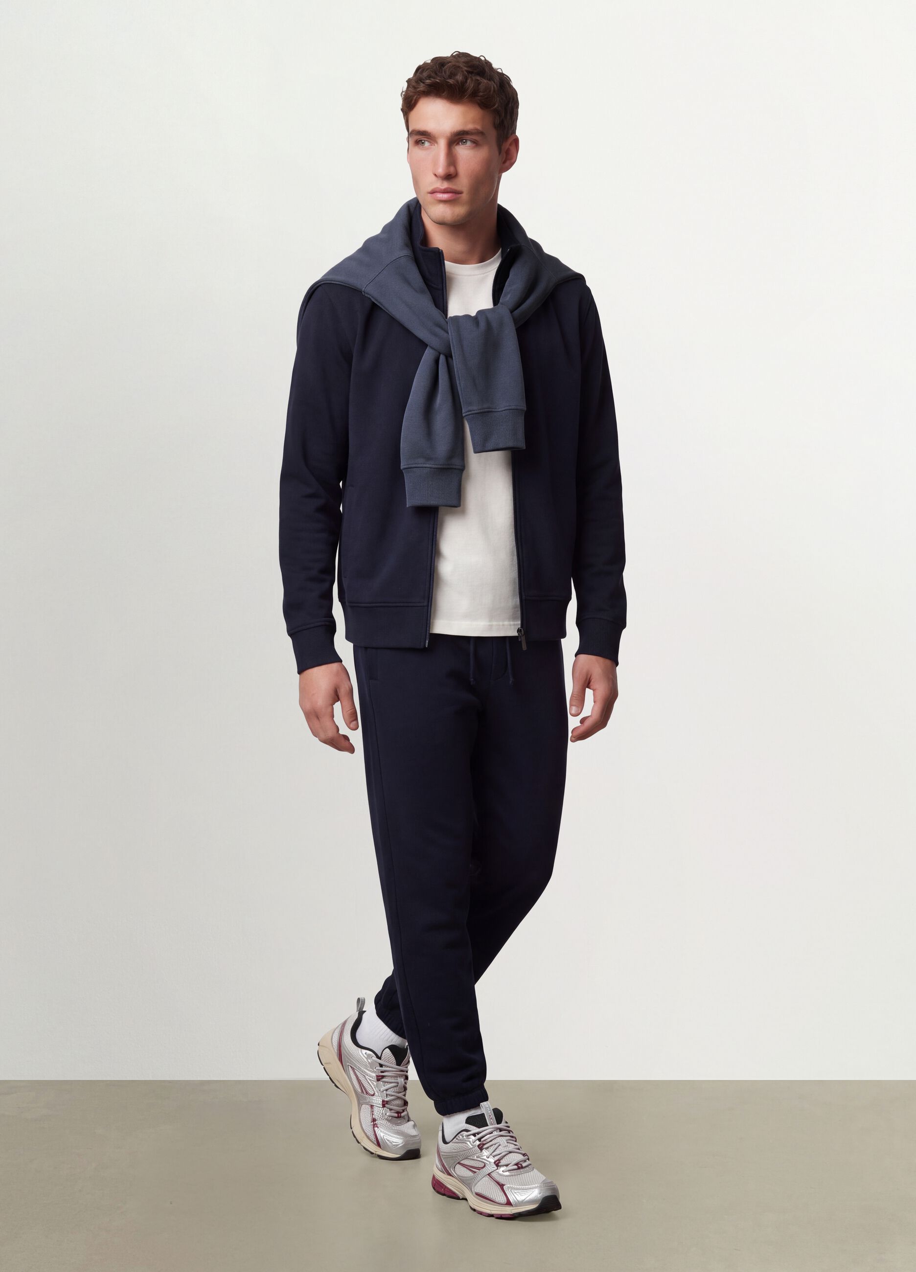 Sweatshirt azul em mistura de algod&atilde;o com gola redonda e fecho de correr, regular fit