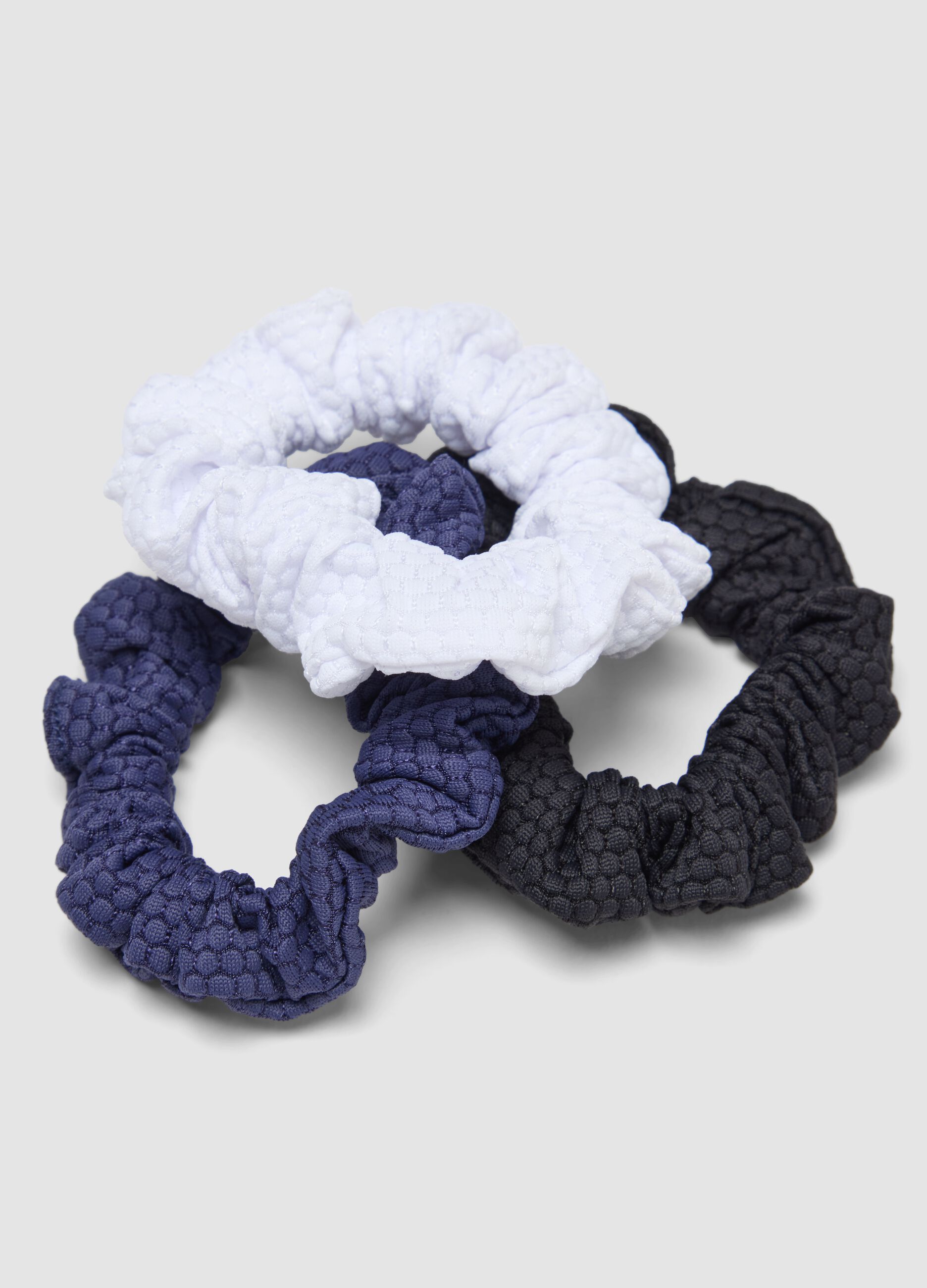 Multicolour Mesh Texture Tripack Scrunchies
