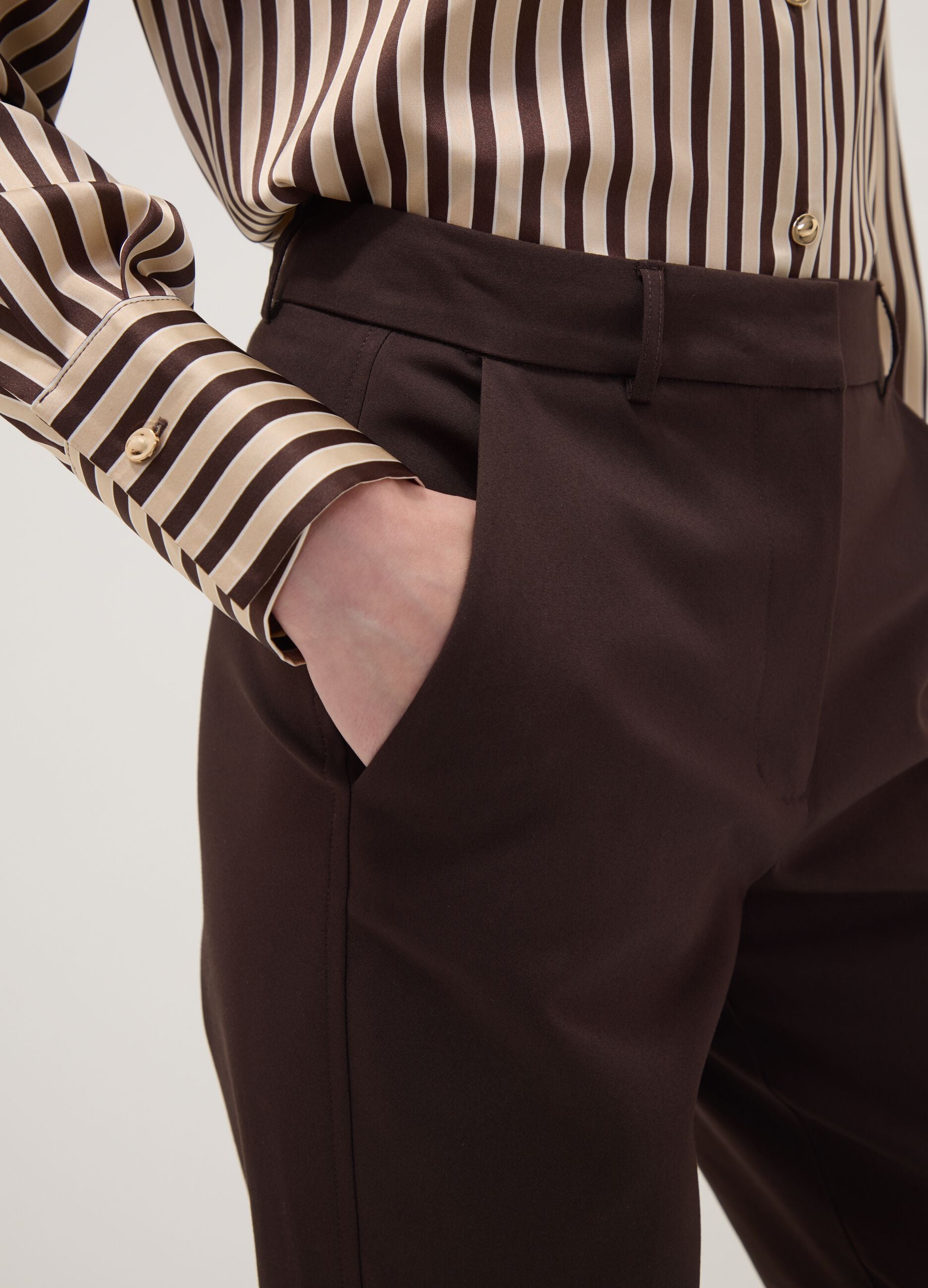 Braune Slim-Fit-Hose aus Stretch-Baumwolle