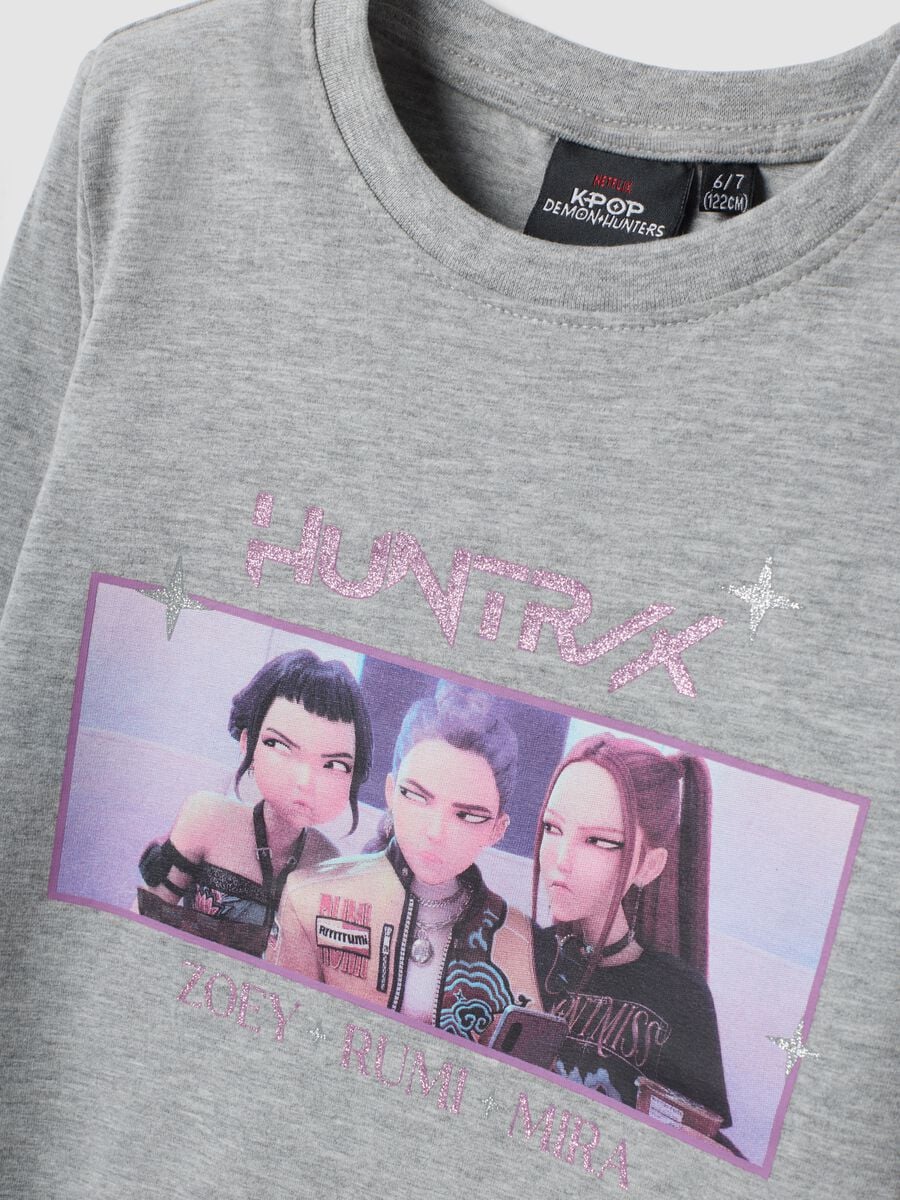 T-shirt cinzenta de algod&atilde;o el&aacute;stico de manga comprida com estampado K-Pop Demon Hunters_2