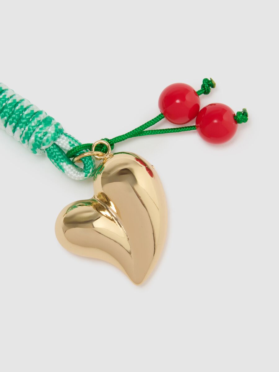 Llavero multicolor con charms_2