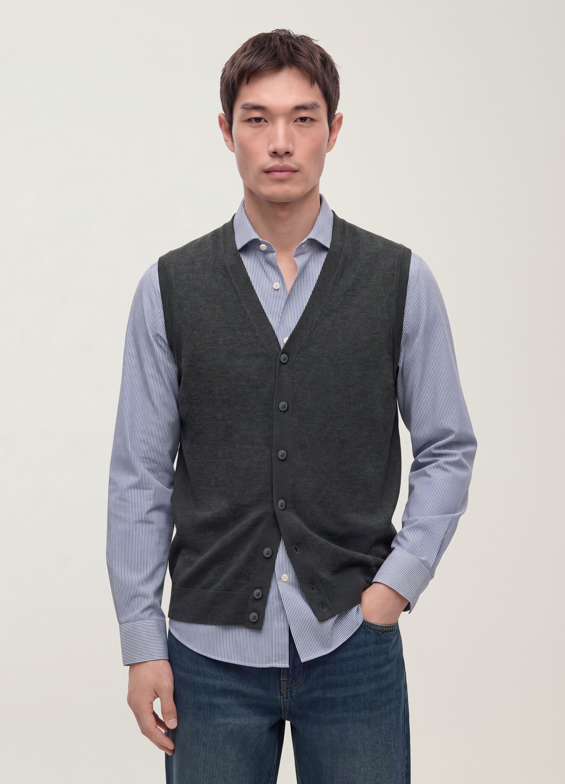 Grey viscose-blend waistcoat with deep V-neck, regular fit