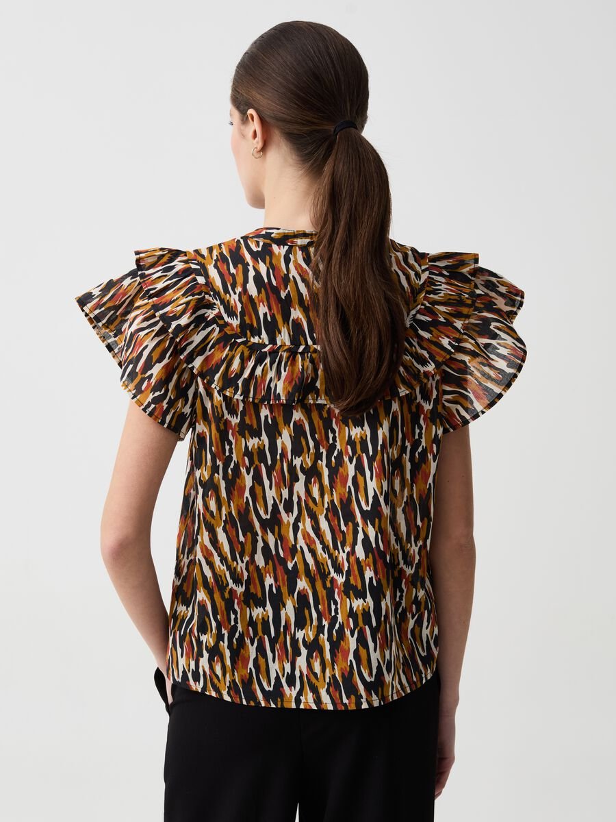 Printed blouse with flounce_1