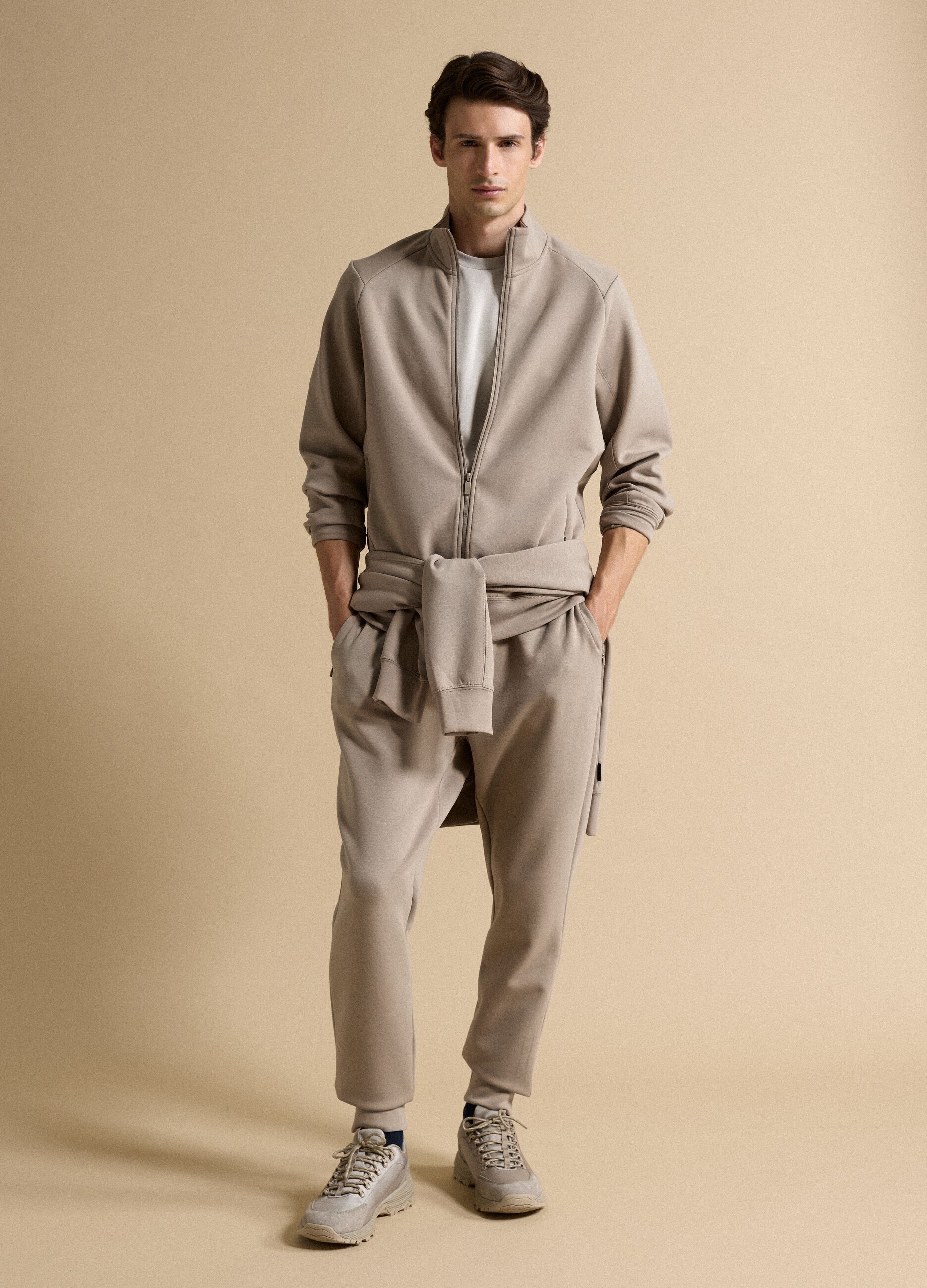 Full-zip beige con colletto in tessuto elasticizzato Easy Dry regular fit