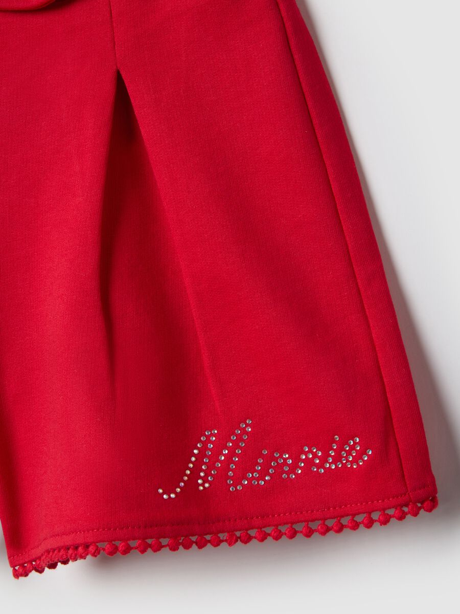 Red pure cotton girls' shorts in regular fit with rhinestones_2