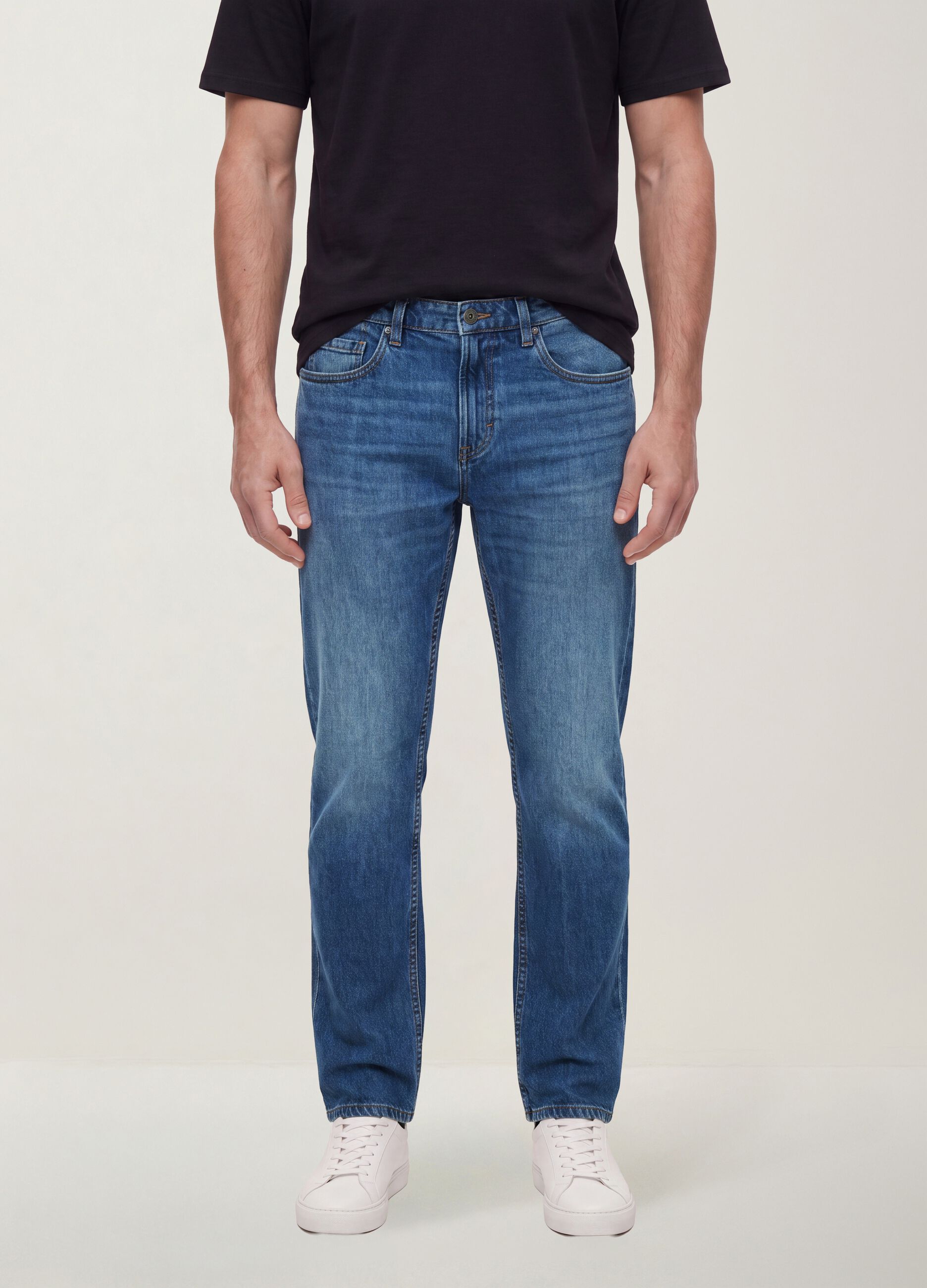 &Alpha;&nu;&delta;&rho;&iota;&kappa;ό &tau;&zeta;&iota;&nu; denim &alpha;&pi;ό 100% &beta;&alpha;&mu;&beta;ά&kappa;&iota;, regular fit