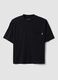 Schwarzes T-Shirt aus reiner Baumwolle mit Rundhalsausschnitt und Brusttasche, Boxy Fit_0