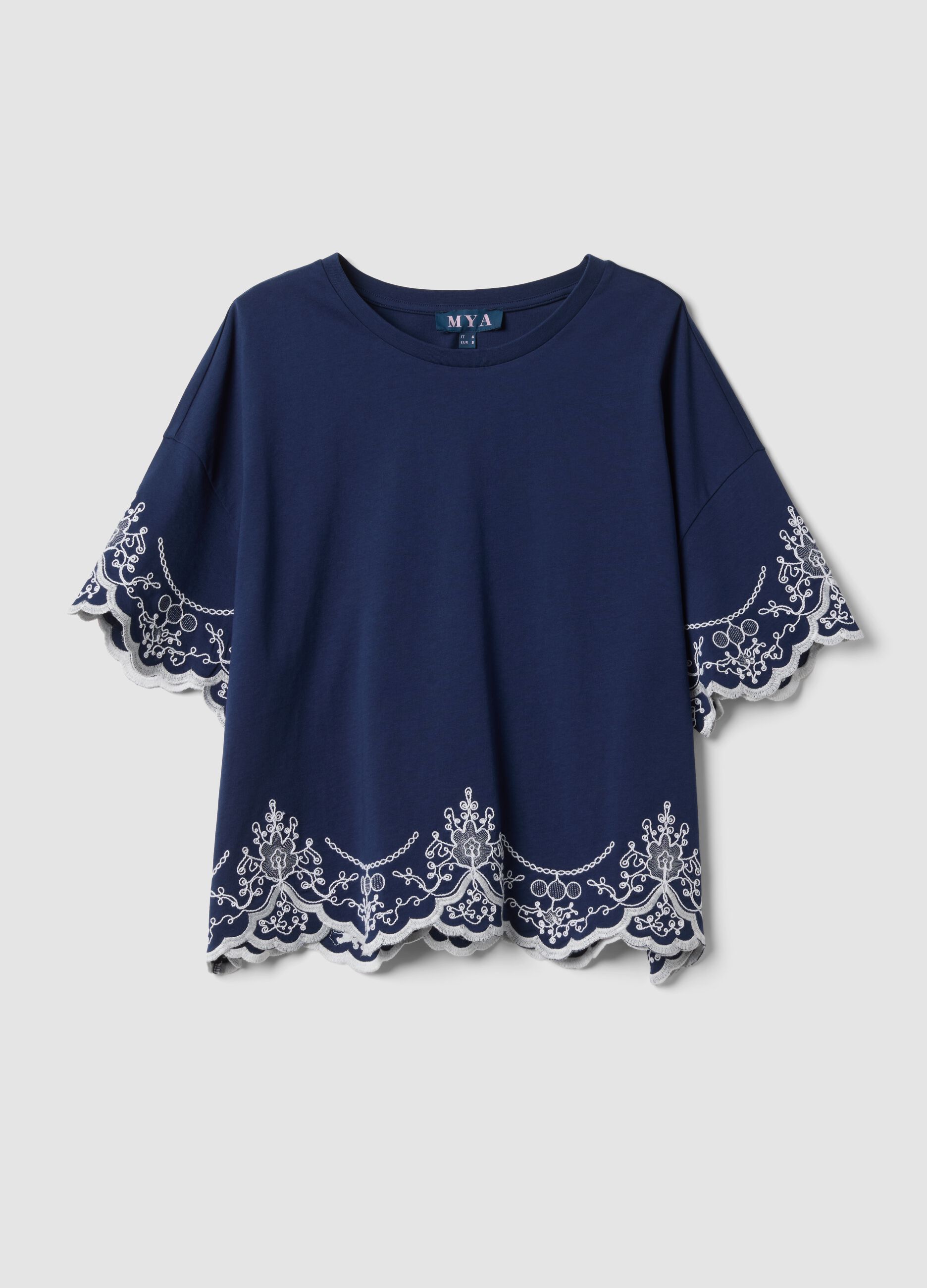 &Mu;&pi;&lambda;&epsilon; T-shirt &alpha;&pi;ό 100% &beta;&alpha;&mu;&beta;ά&kappa;&iota; &mu;&epsilon; &kappa;έ&nu;&tau;&eta;&mu;&alpha;, regular &epsilon;&phi;&alpha;&rho;&mu;&omicron;&gamma;ή