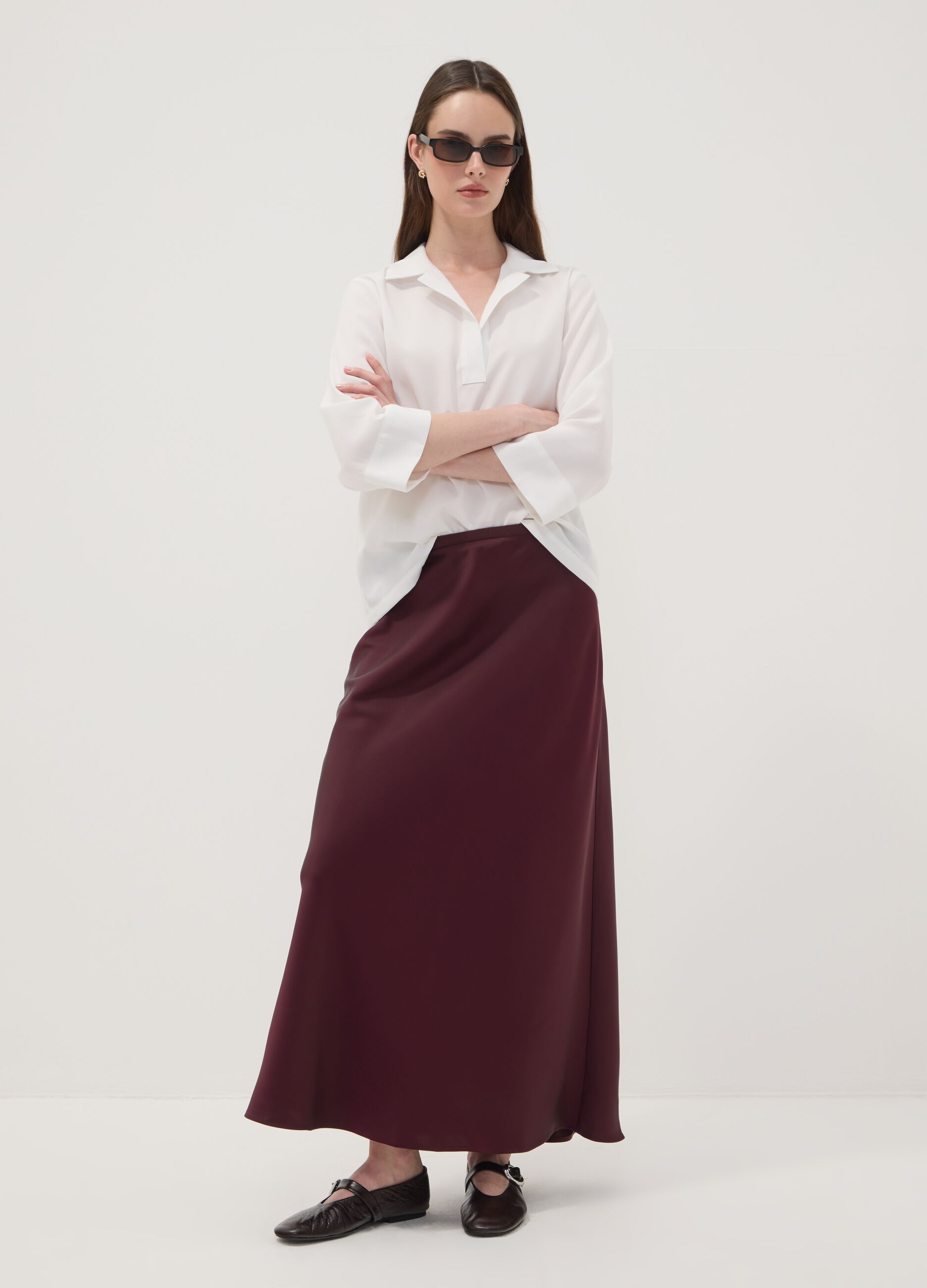 White viscose-blend shirt with classic collar