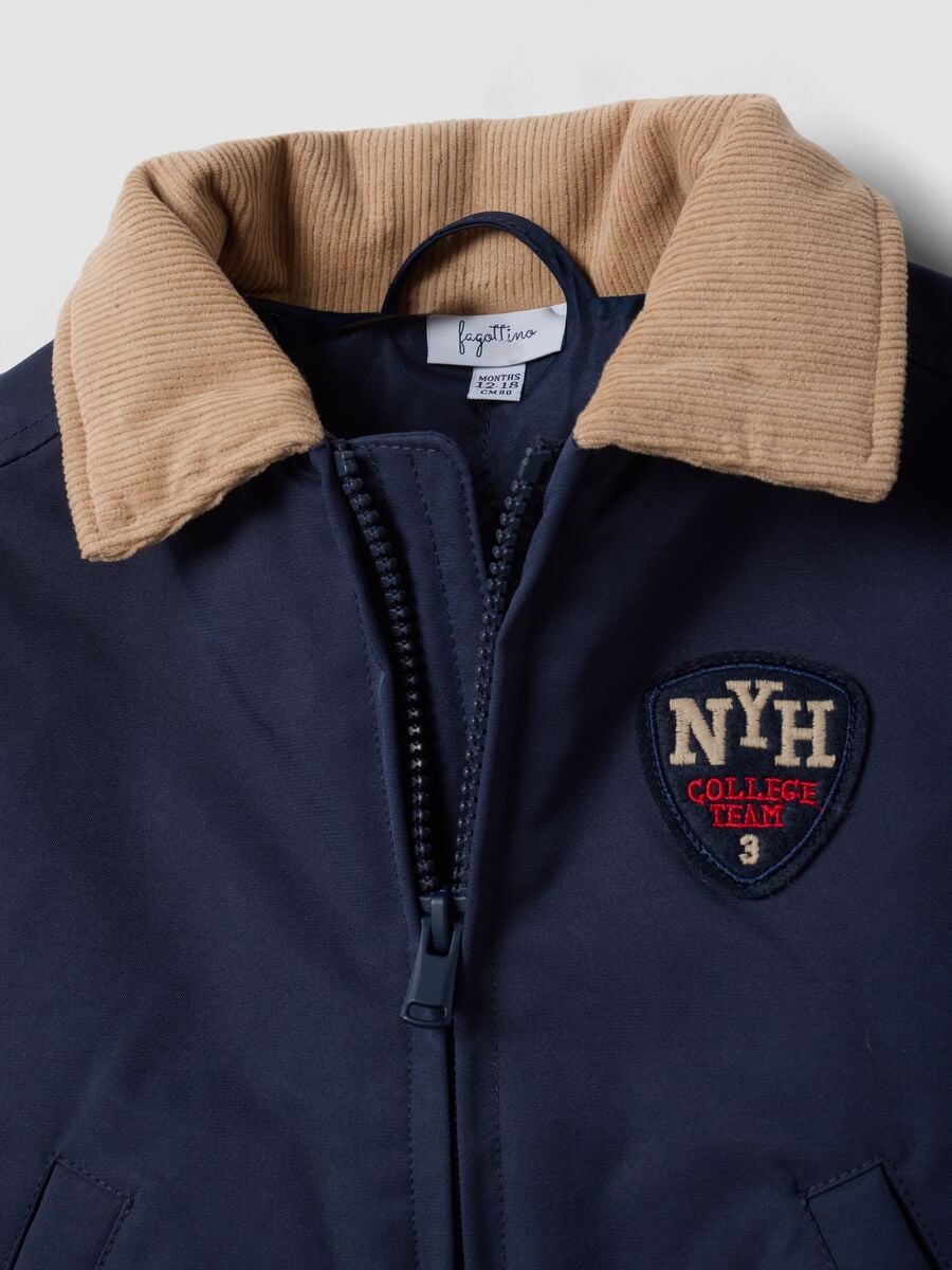 Blue zip-up jacket with contrast collar for boys_2