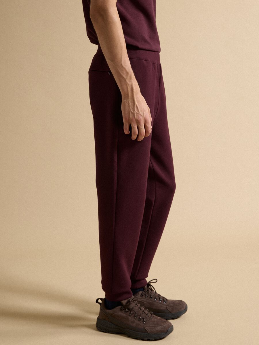Regular-fit red joggers in stretch Easy Dry fabric_3