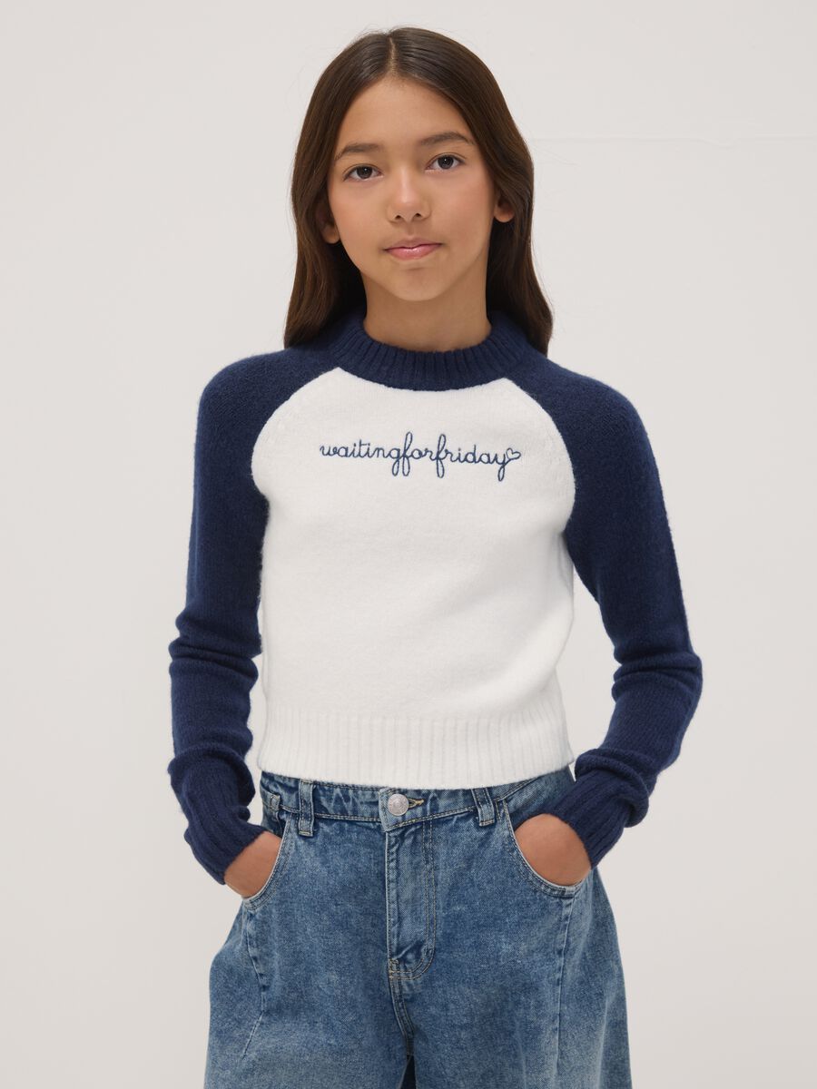 Blaues Stretch-Shirt mit Rundhalsausschnitt_1