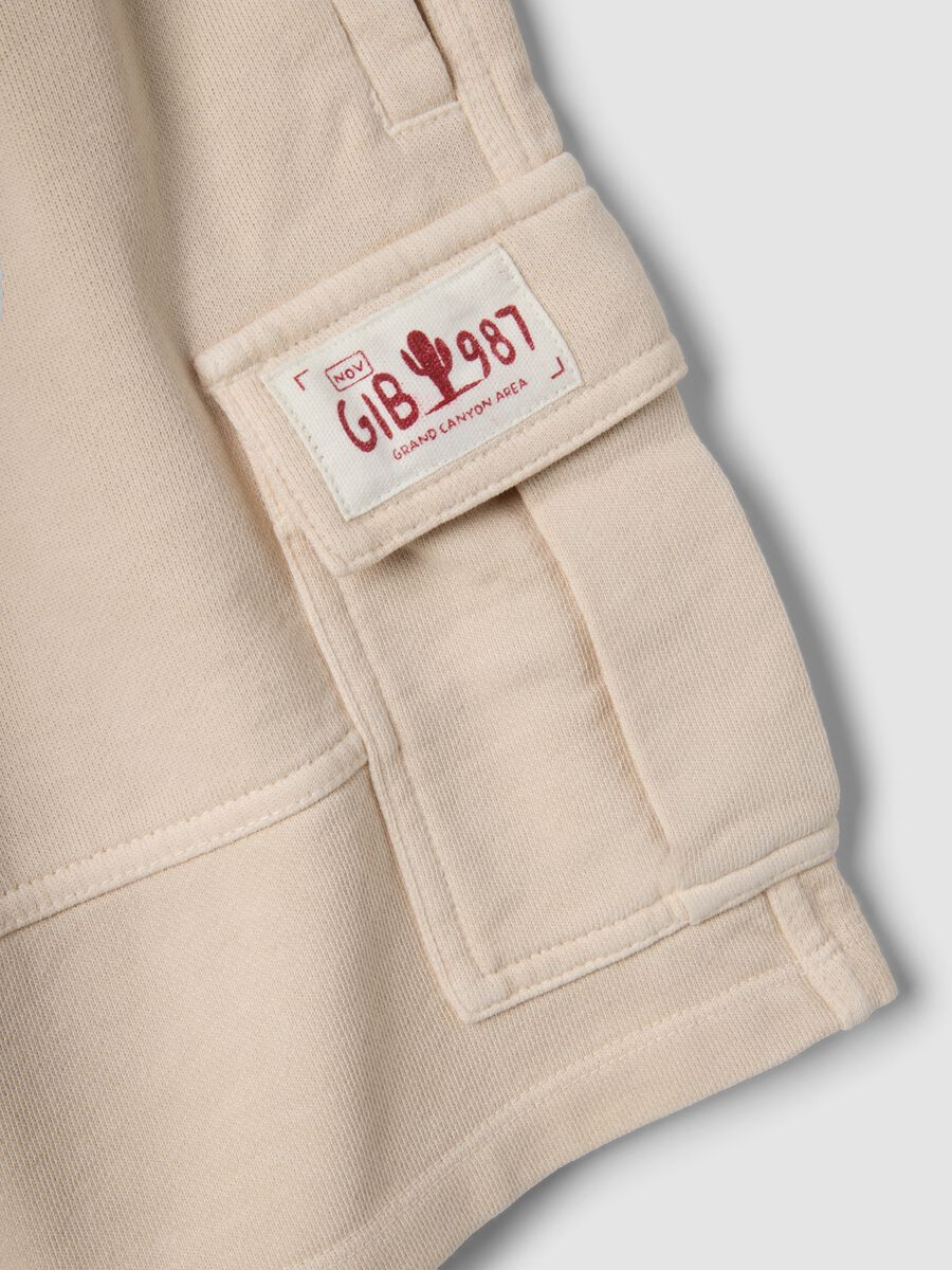 Beige pure cotton cargo shorts for boys, comfort fit_3