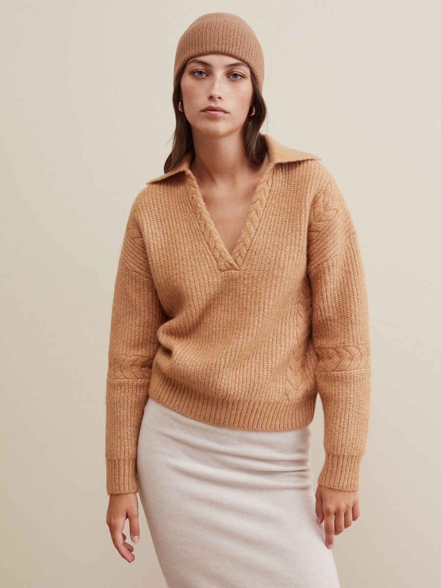 Flat-ribbed top with polo neck_0