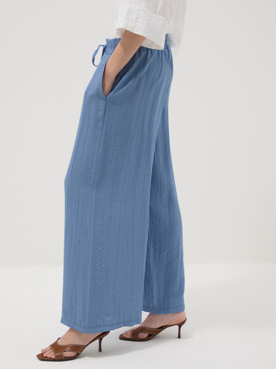 Hellblaue Palazzo-Hose aus Viskosemix_3