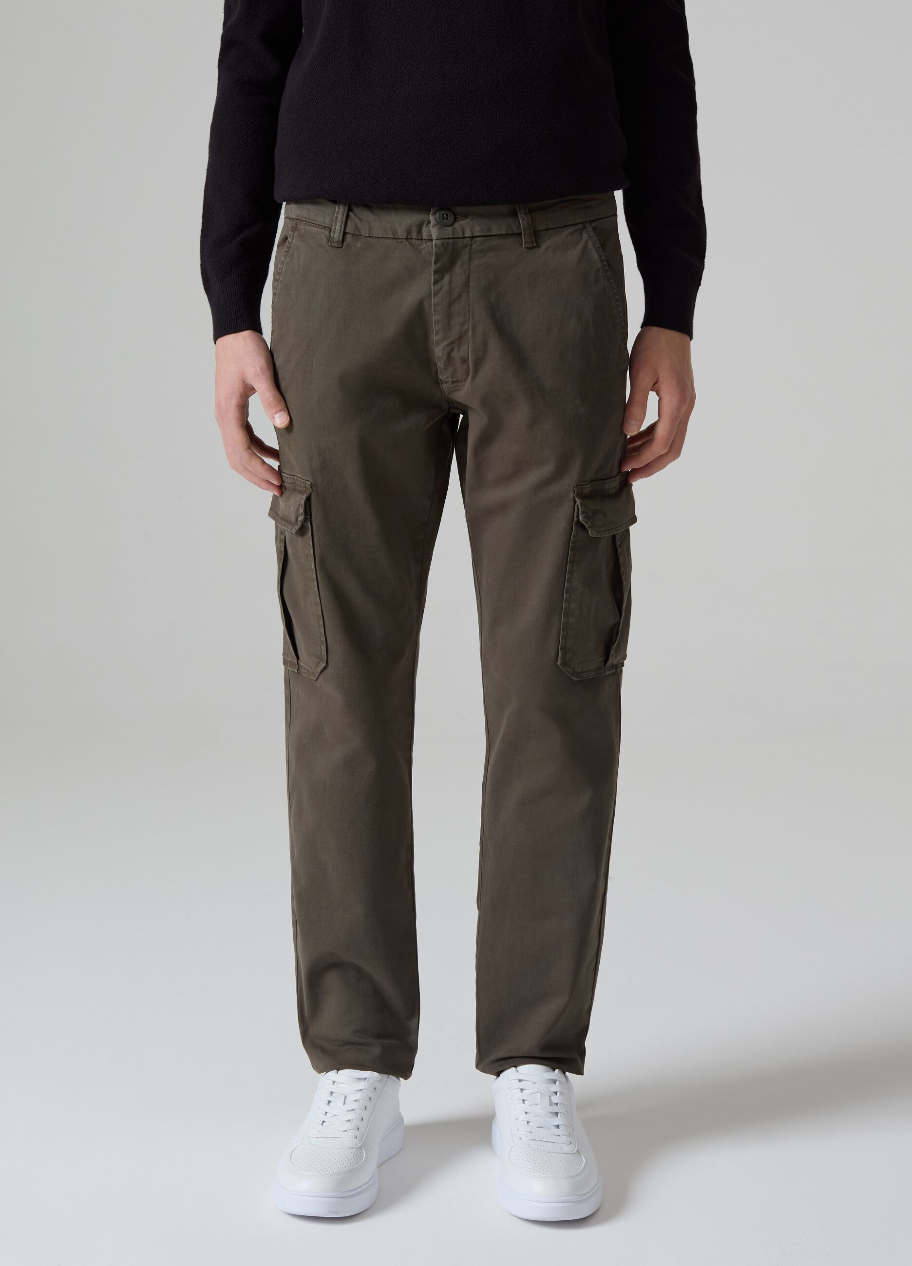 Stretch cotton cargo-cut chino trousers