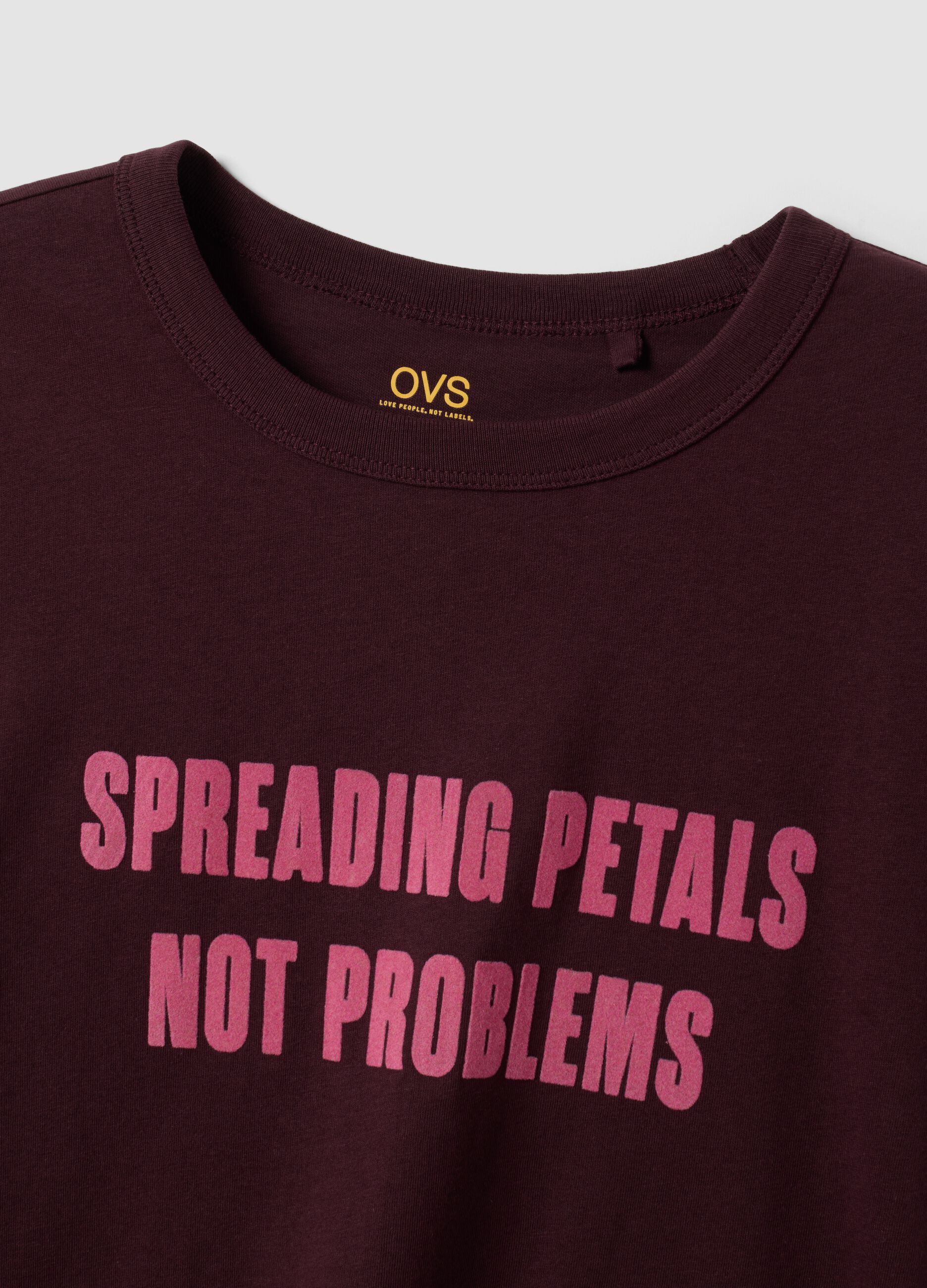 Red pure cotton T-shirt with front slogan, regular fit