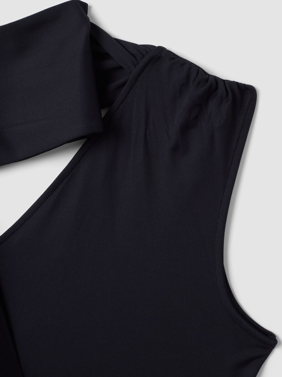 Black stretch top with asymmetric neckline and draped band_5