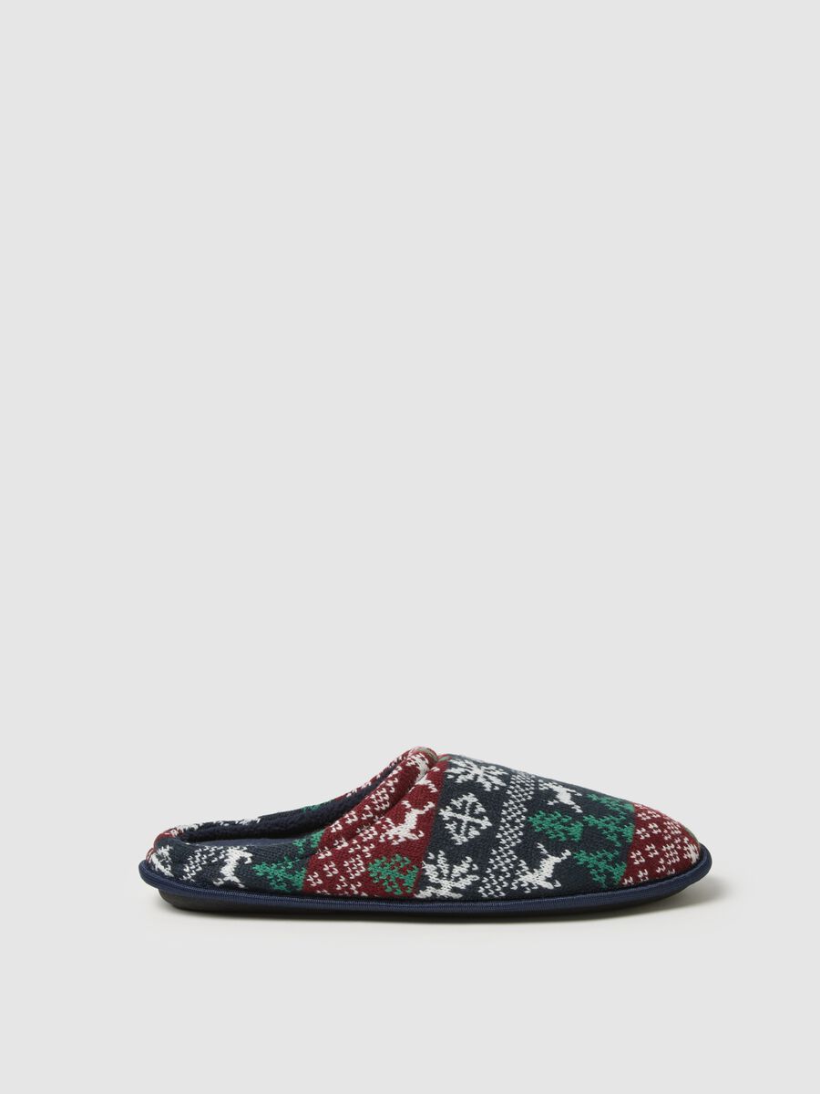 Multicolour Christmas Slippers with Embroidery_0
