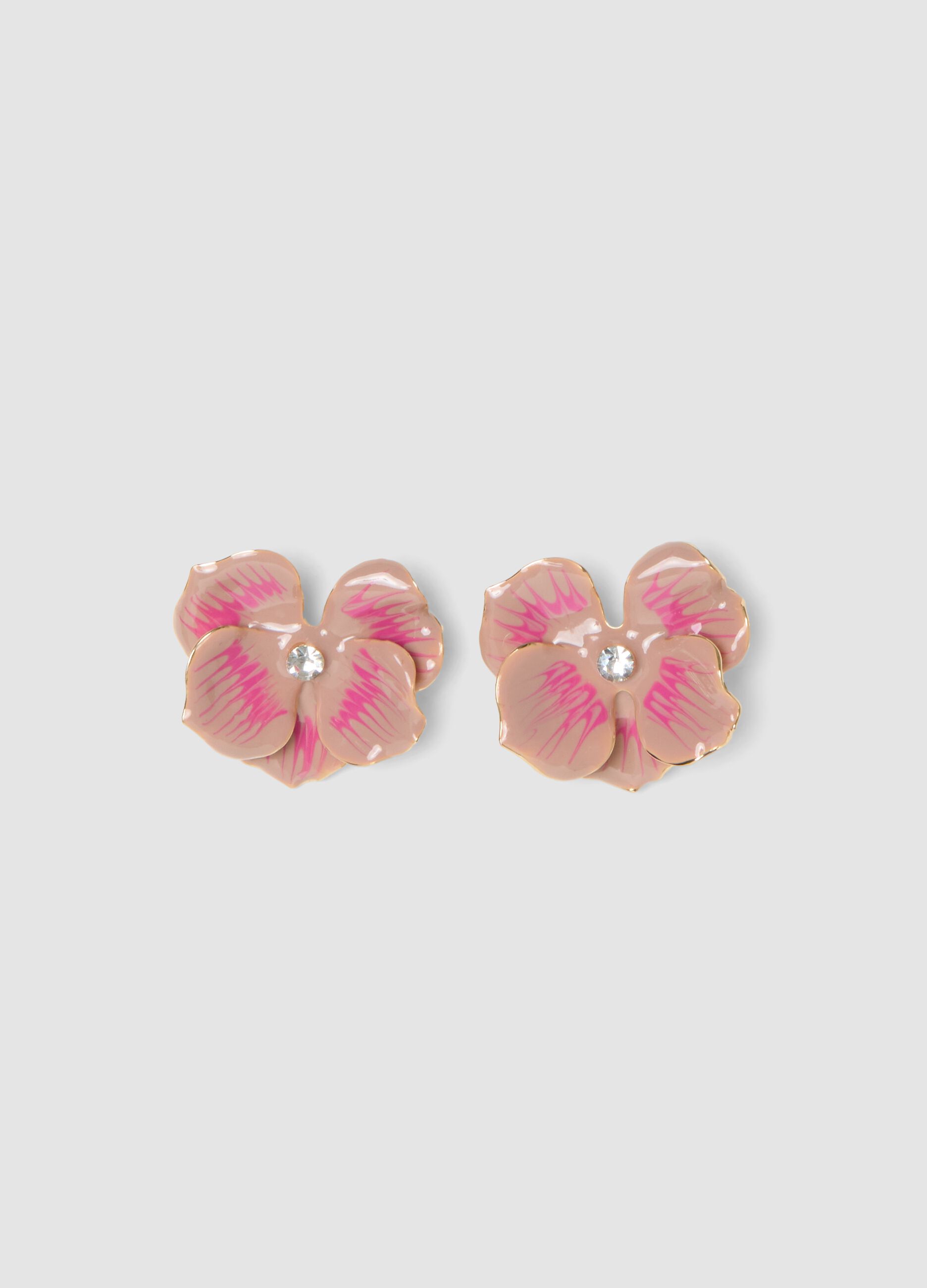 Rose flower-shaped earrings with bright details