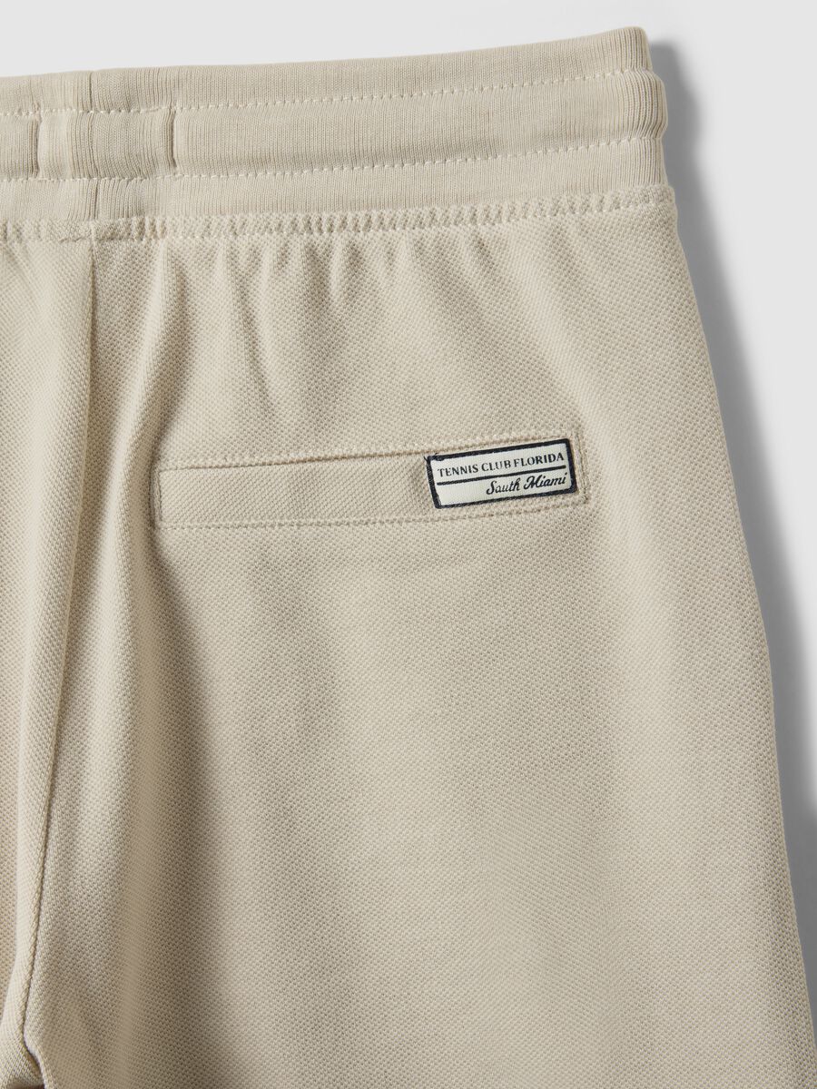 Beige pure cotton shorts for kids regular fit_3