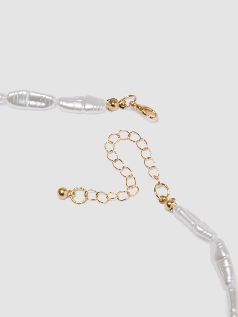 Necklace with transparent beads and fruit-shaped charms_1