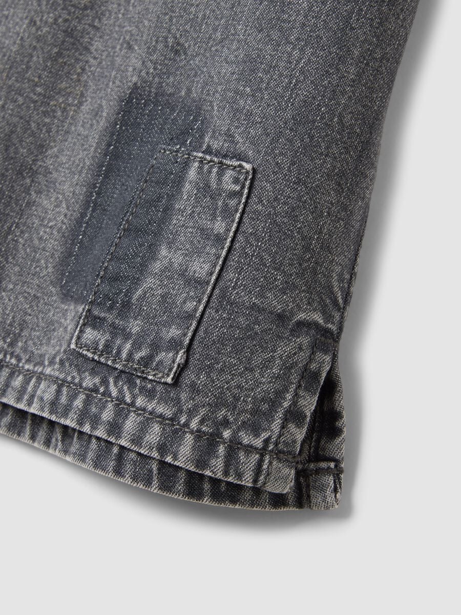 Grey pure cotton short-sleeve shirt with patch details for boys_3